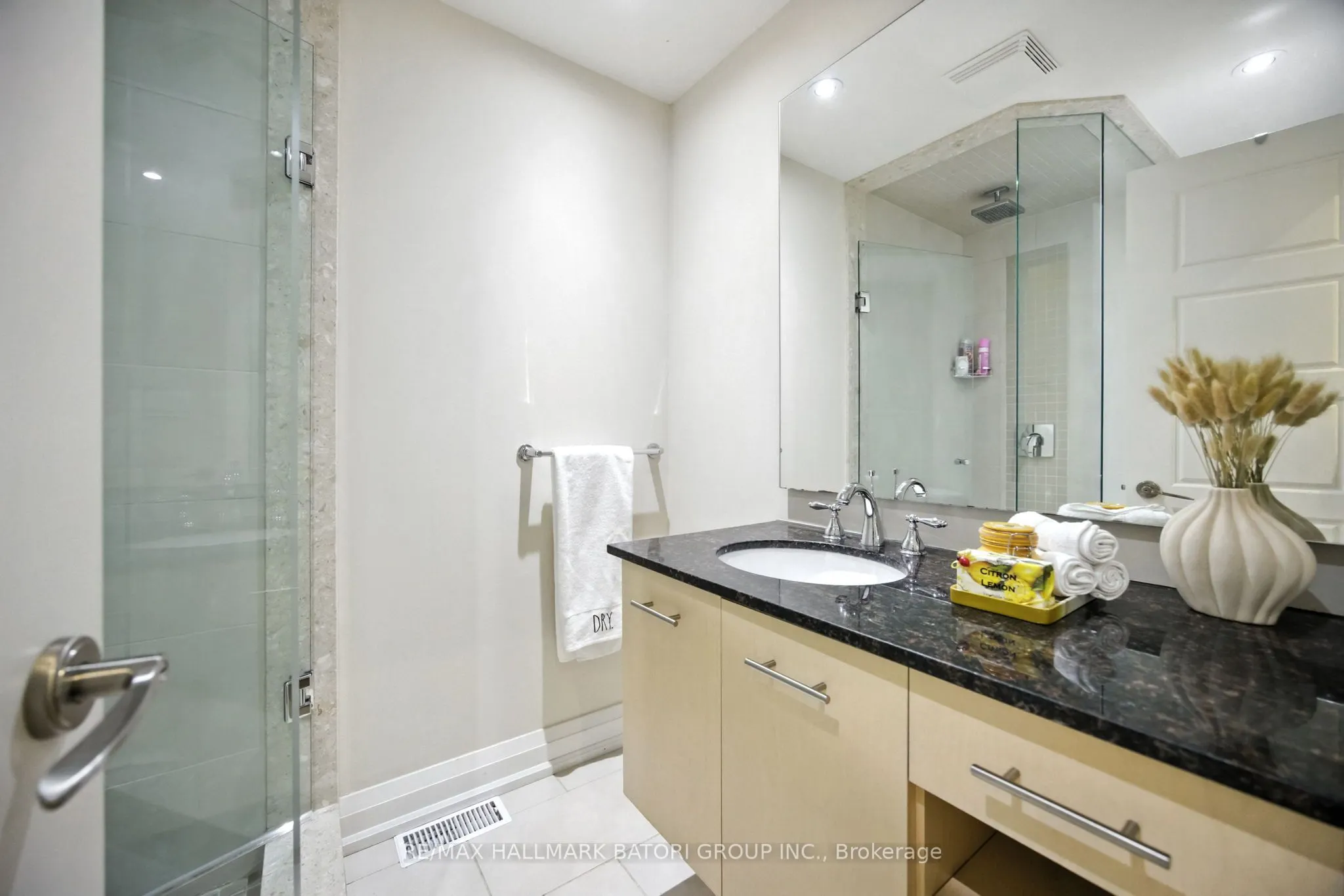 24A Oxton Avenue