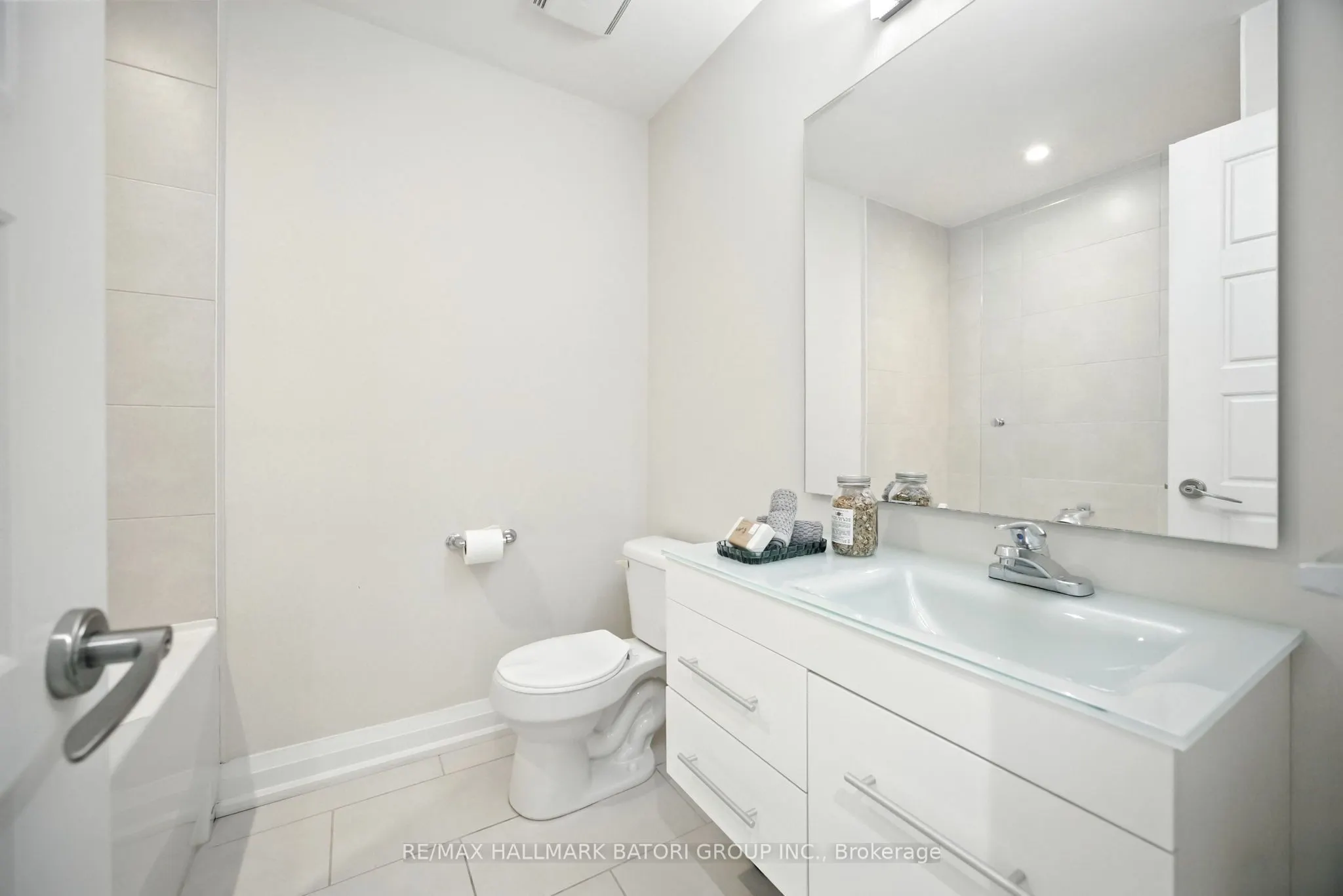 24A Oxton Avenue