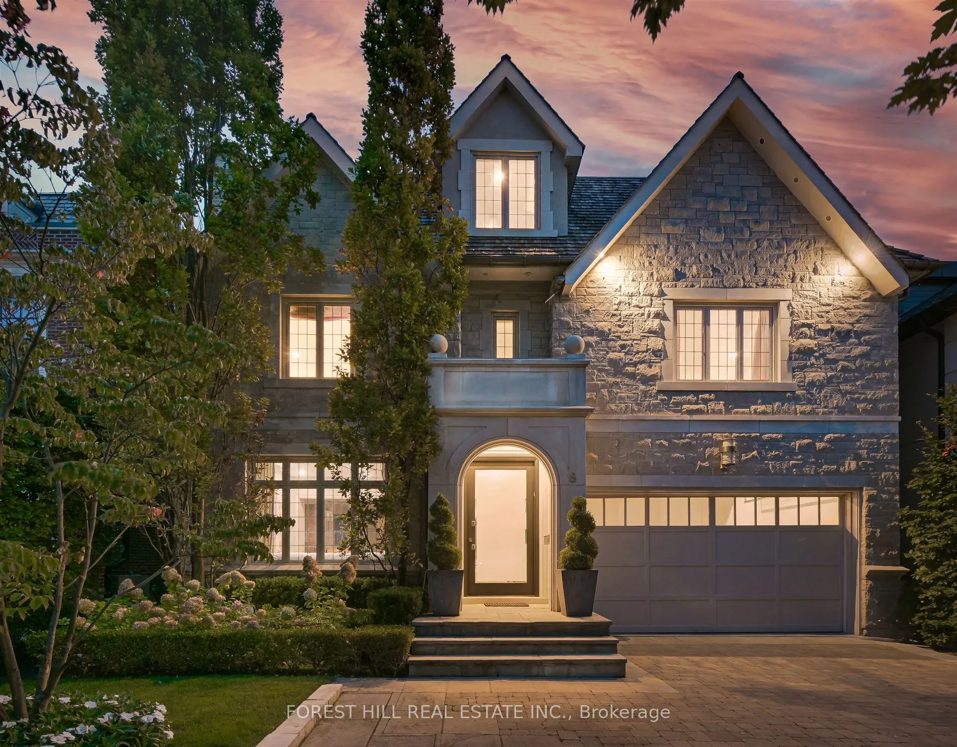 8 Hillholm Road