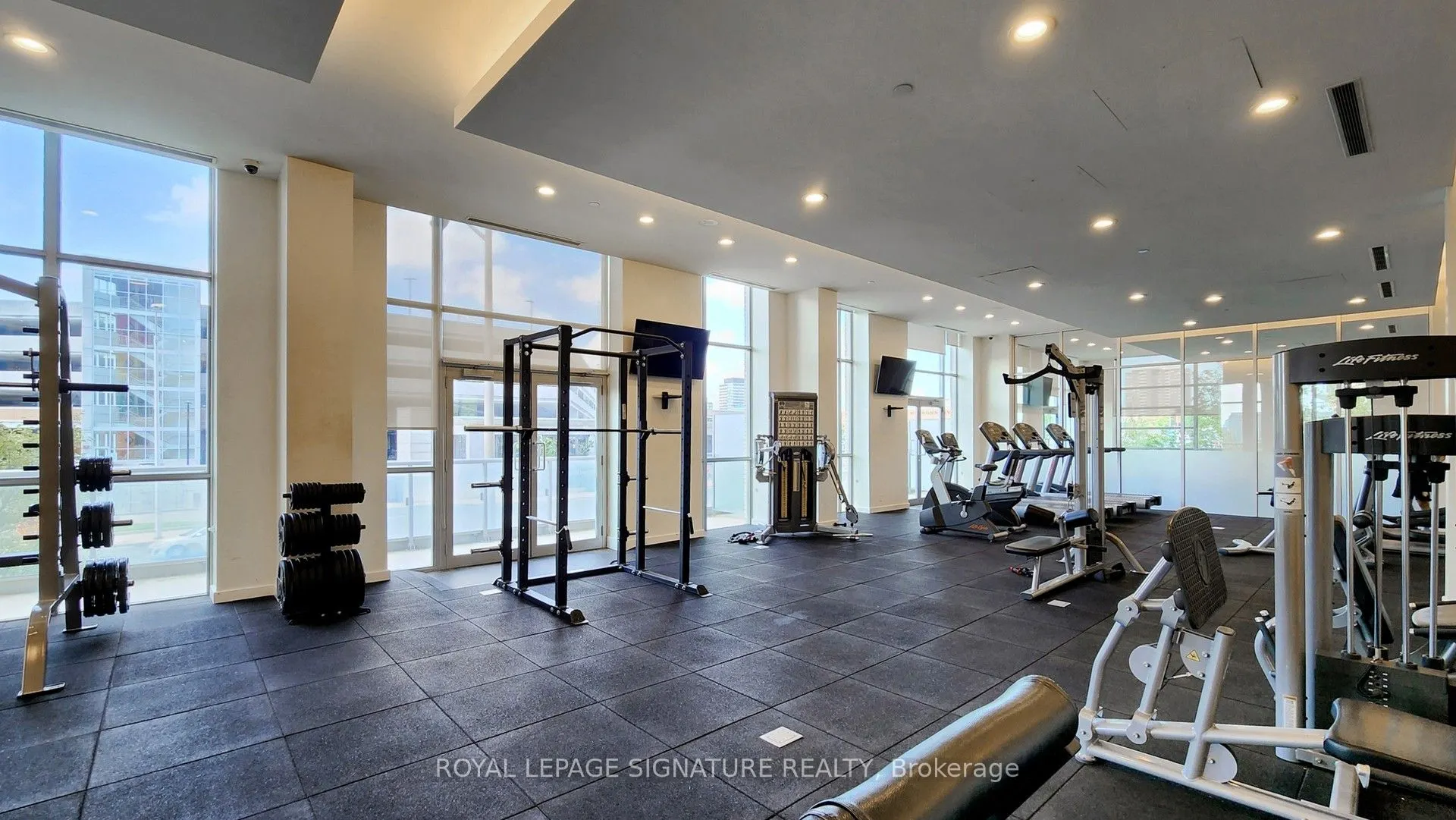 70 Forest Manor Road, #1401