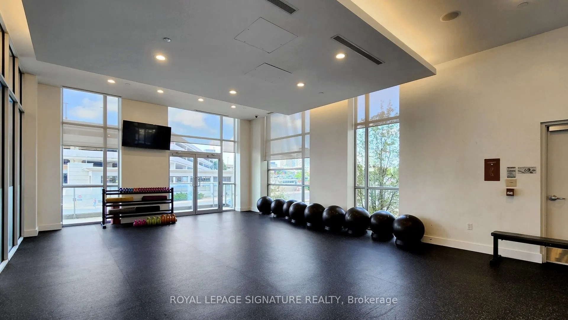 70 Forest Manor Road, #1401