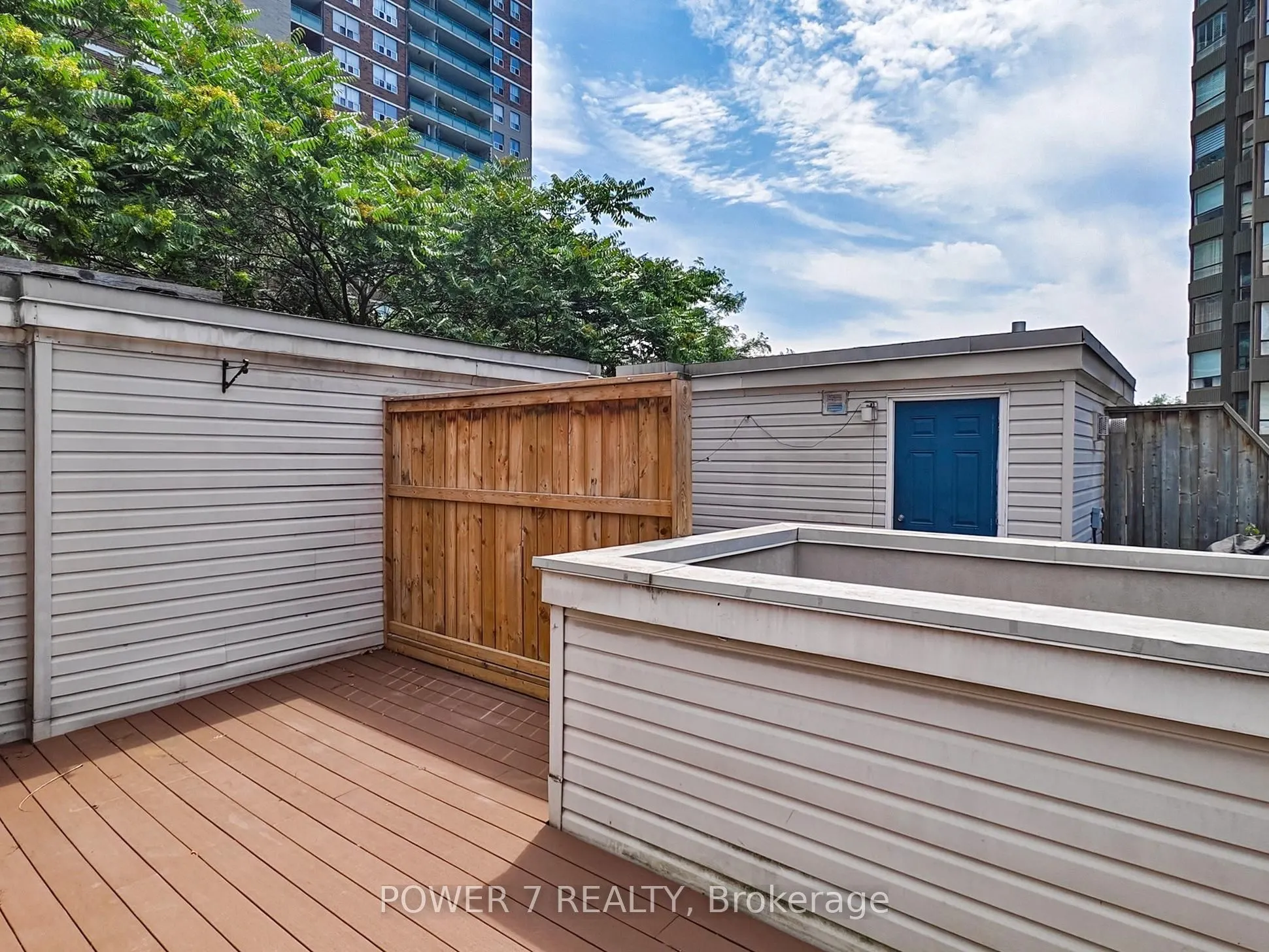 415 Jarvis Street, #389