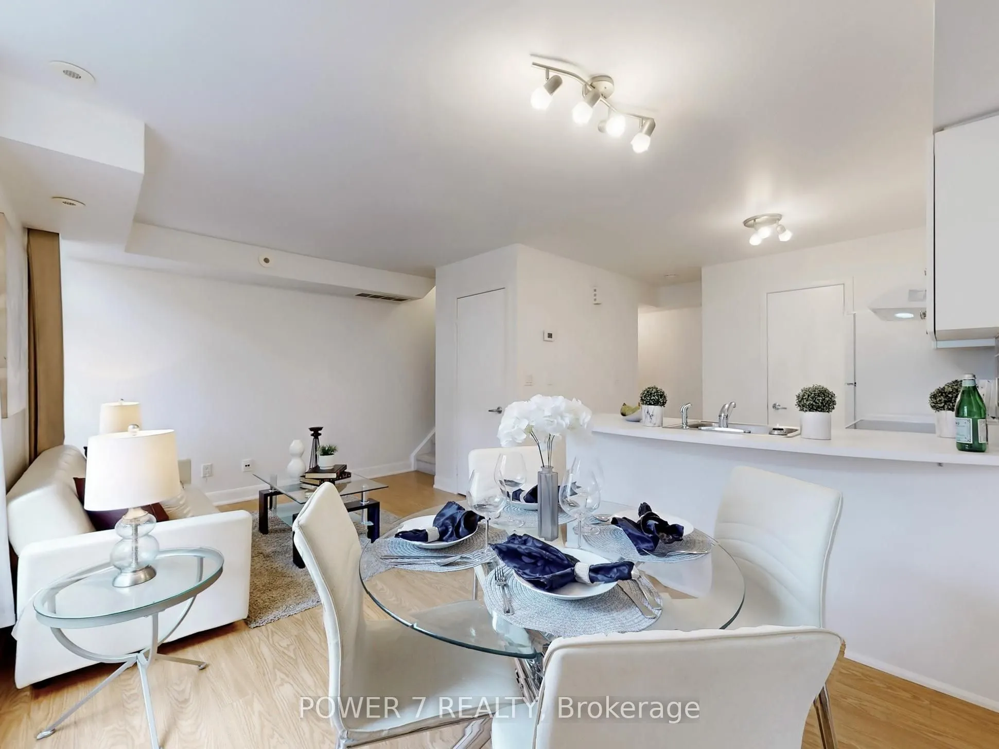 415 Jarvis Street, #389