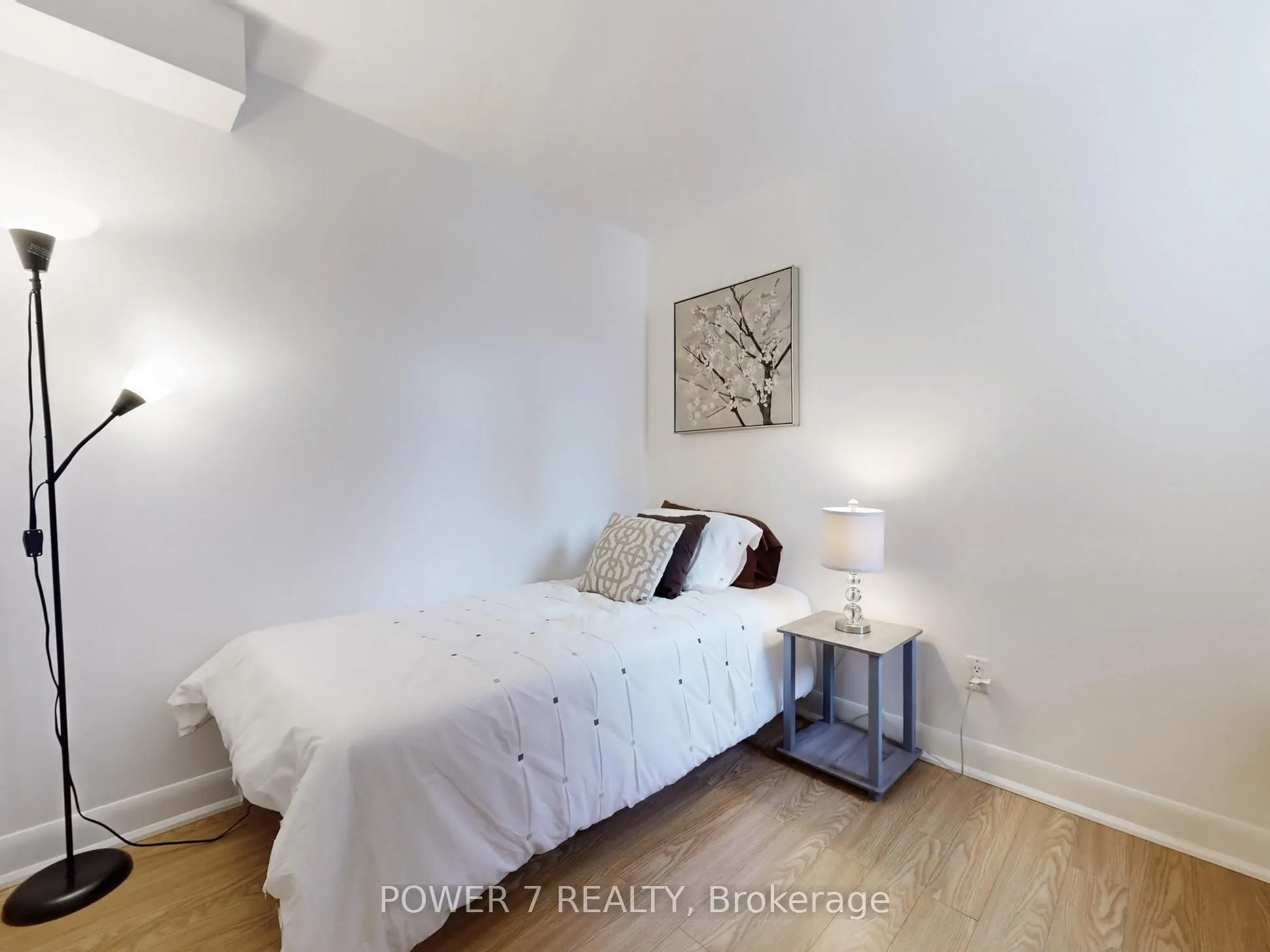 415 Jarvis Street, #389