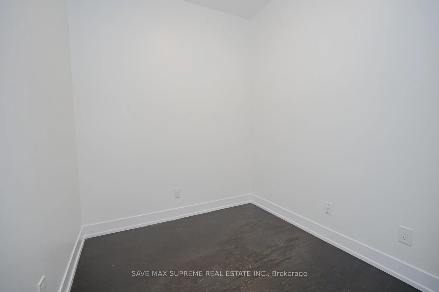 7 Kenaston Gardens E, #220