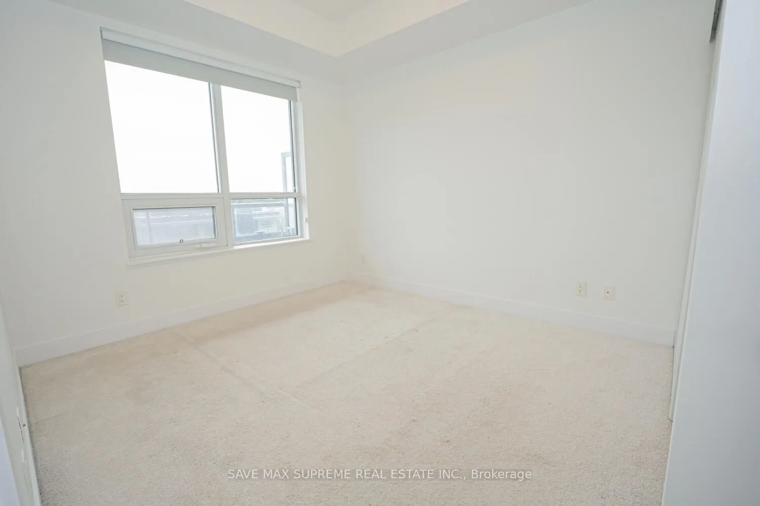 7 Kenaston Gardens E, #220