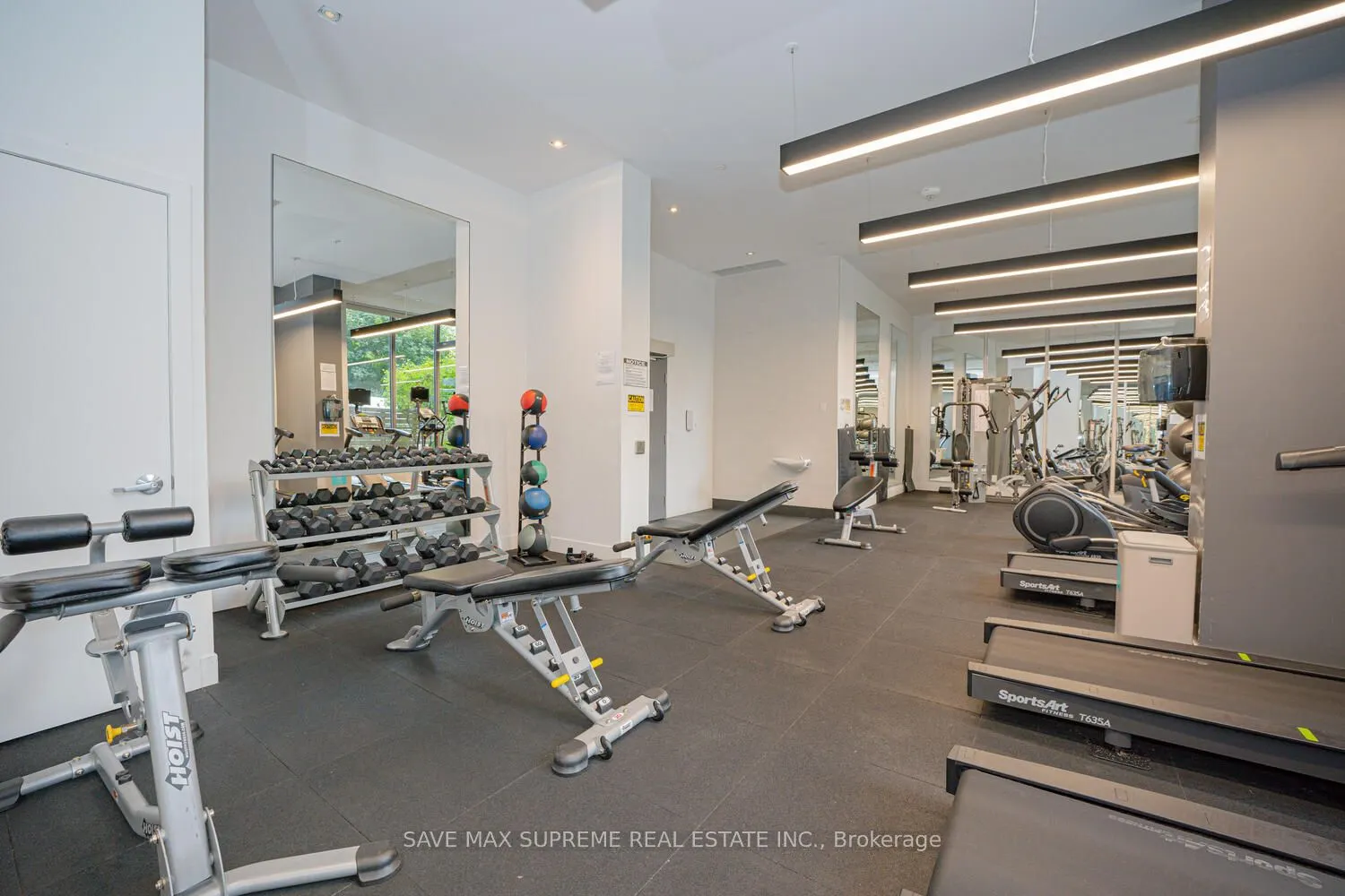 7 Kenaston Gardens E, #220