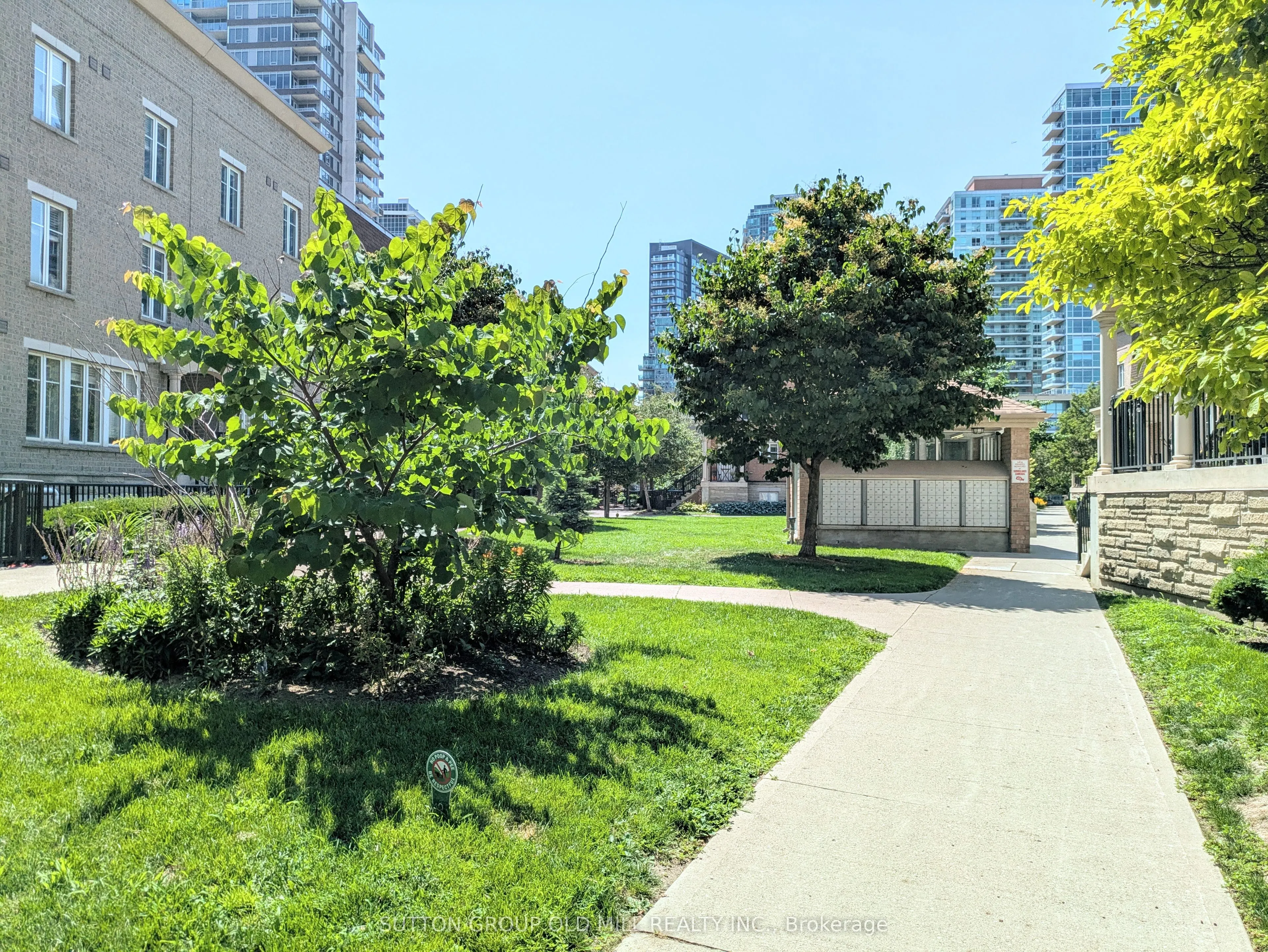 26 Western Battery Road, #206