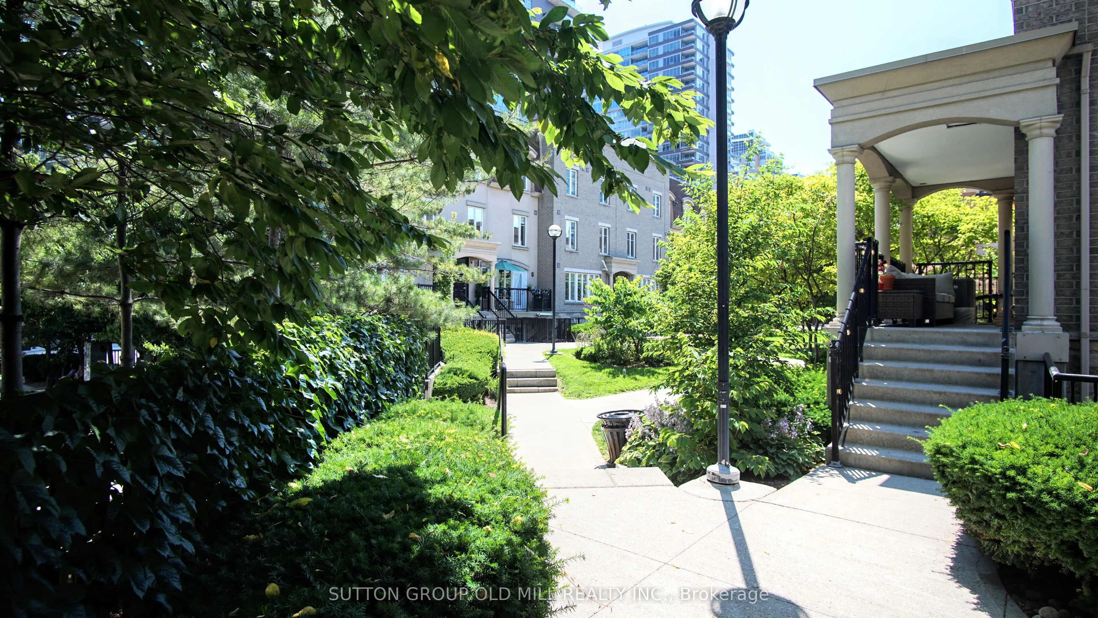 26 Western Battery Road, #206