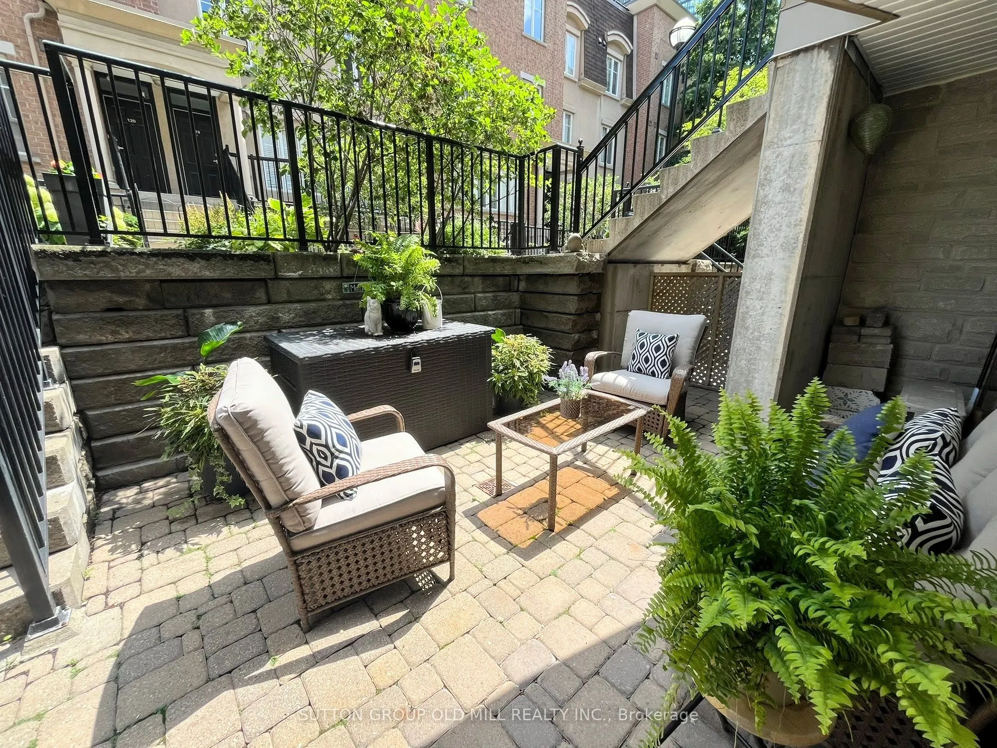 26 Western Battery Road, #206