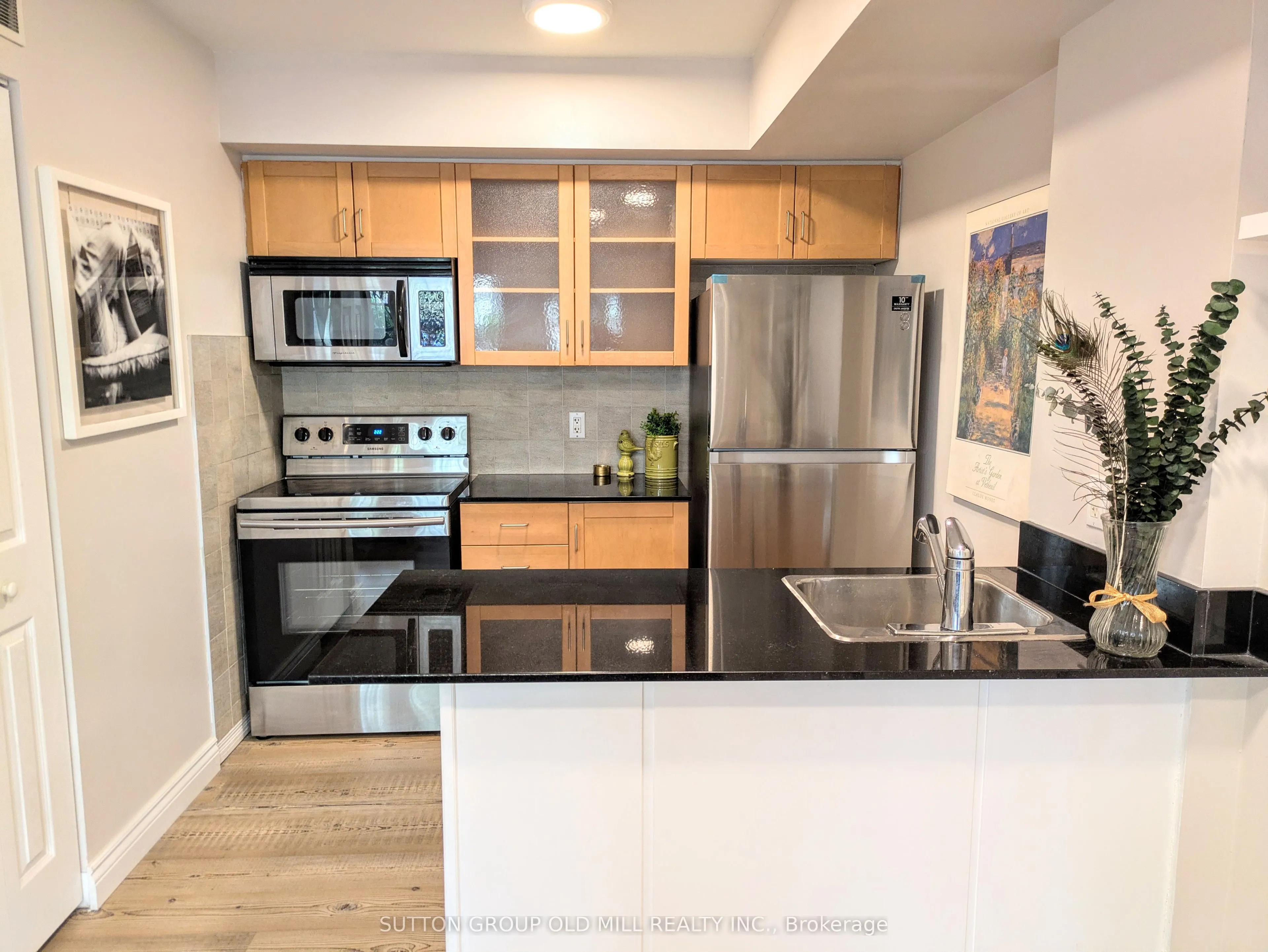 26 Western Battery Road, #206
