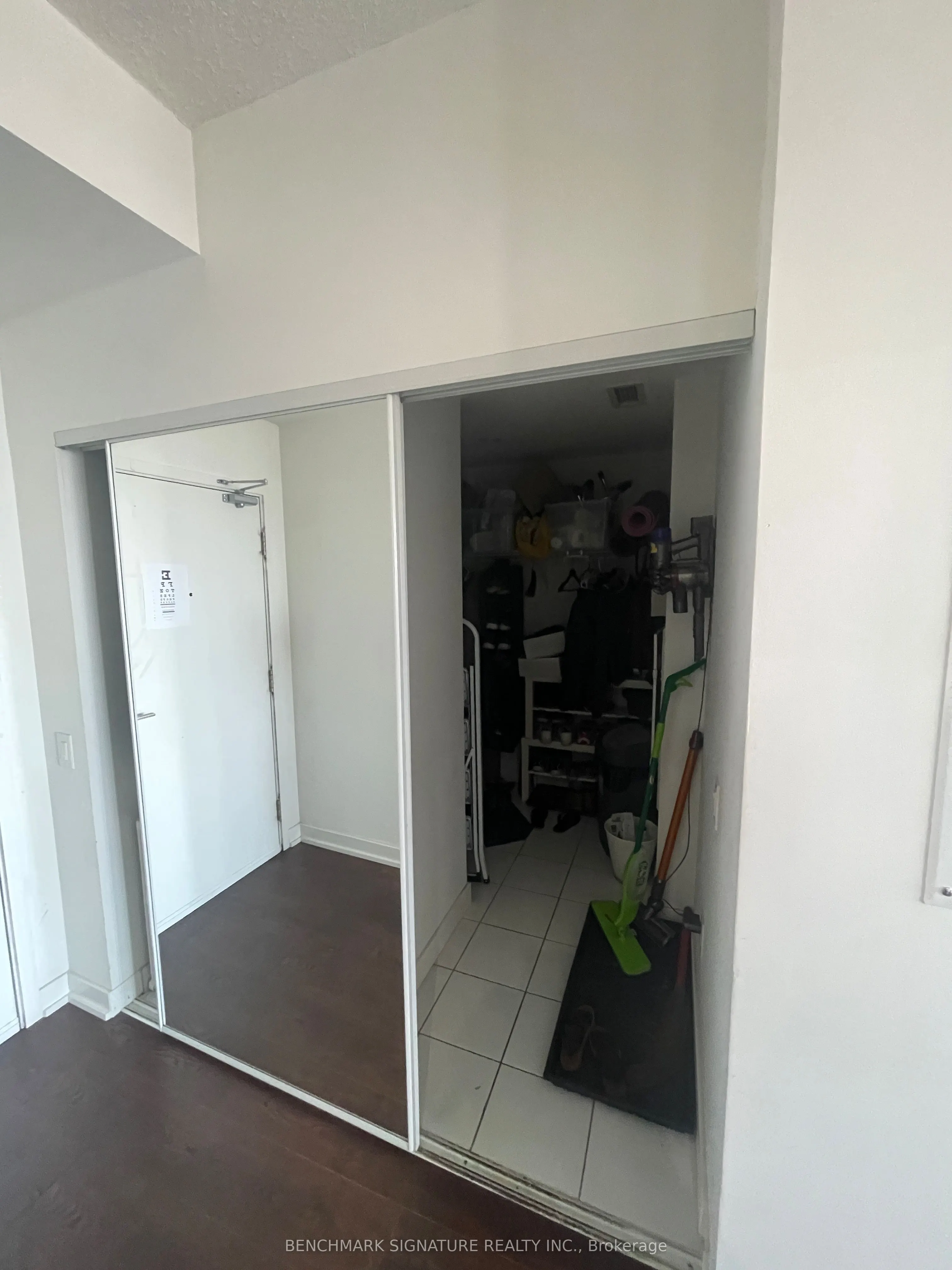121 Mcmahon Drive, #2701