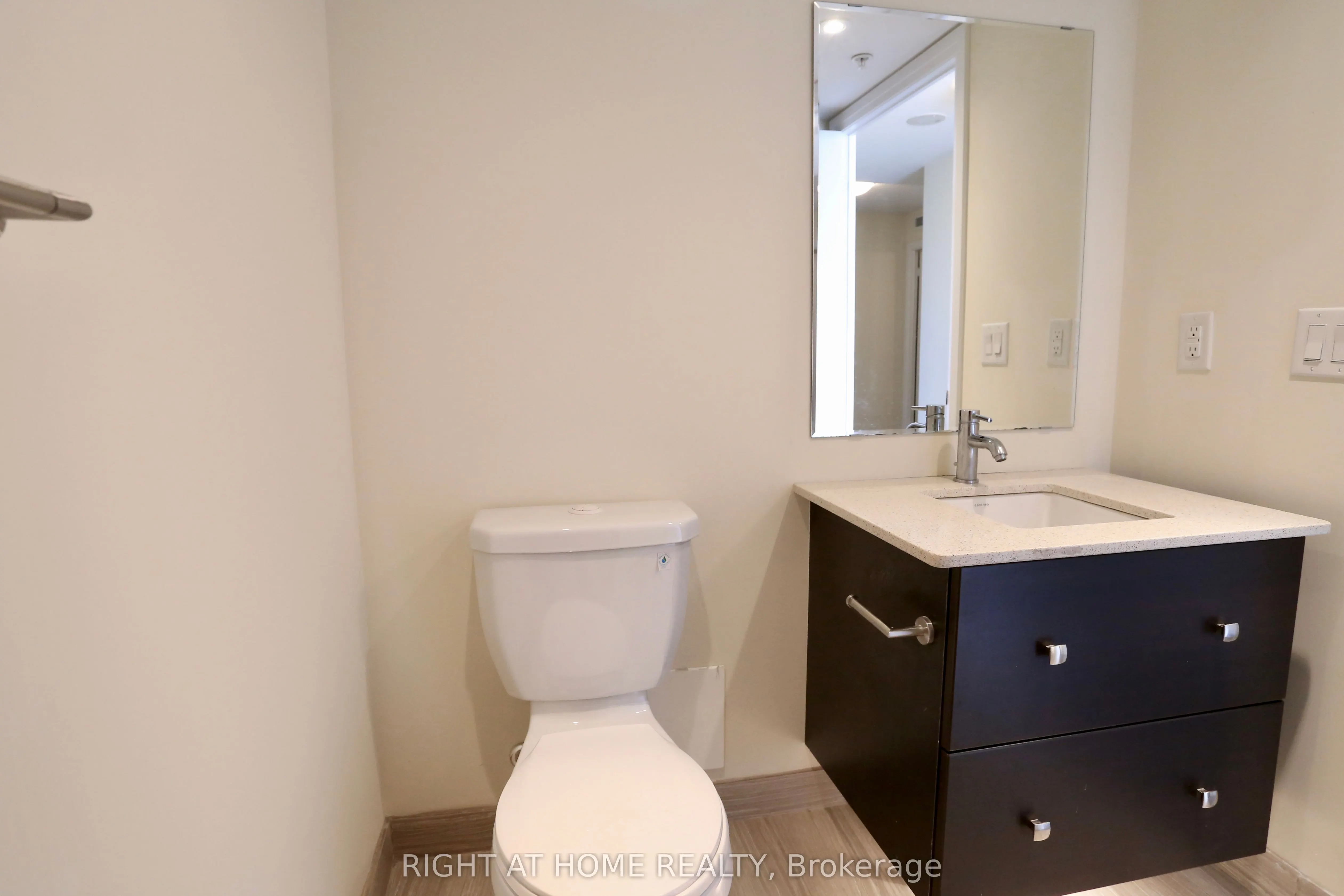 555 Wilson Avenue, #1208E