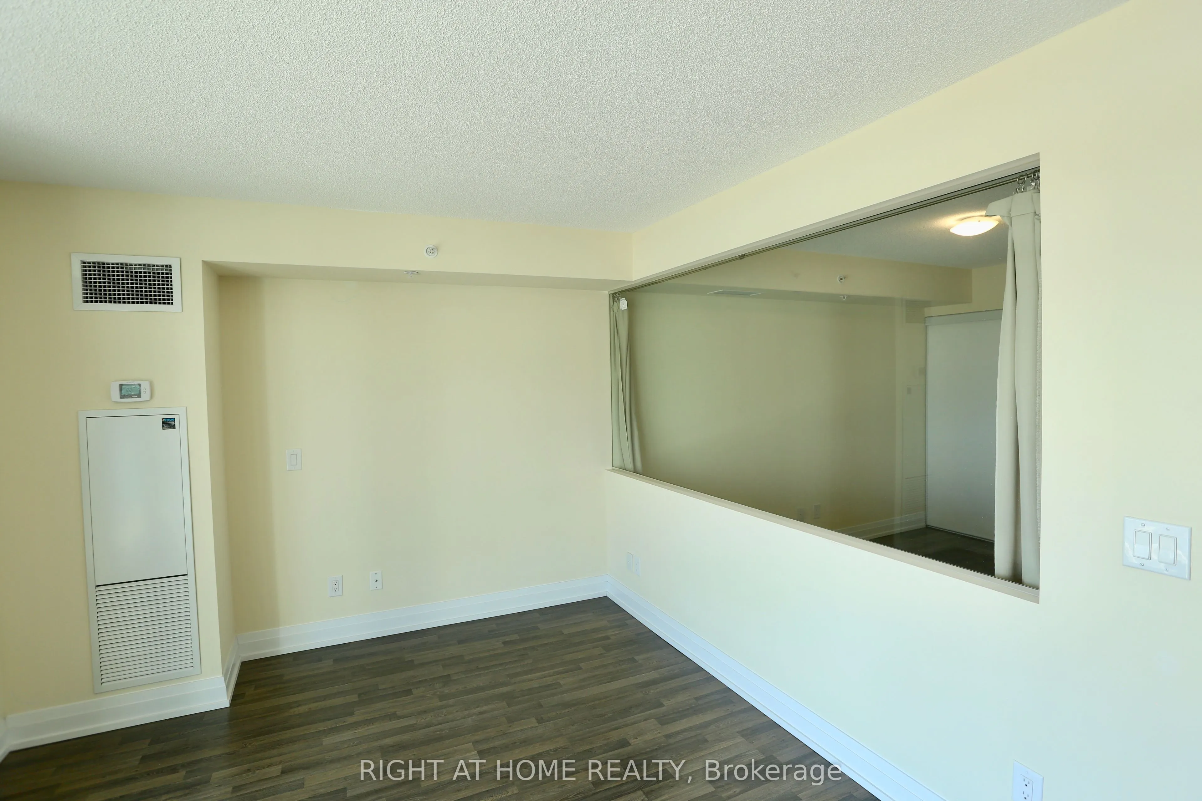 555 Wilson Avenue, #1208E