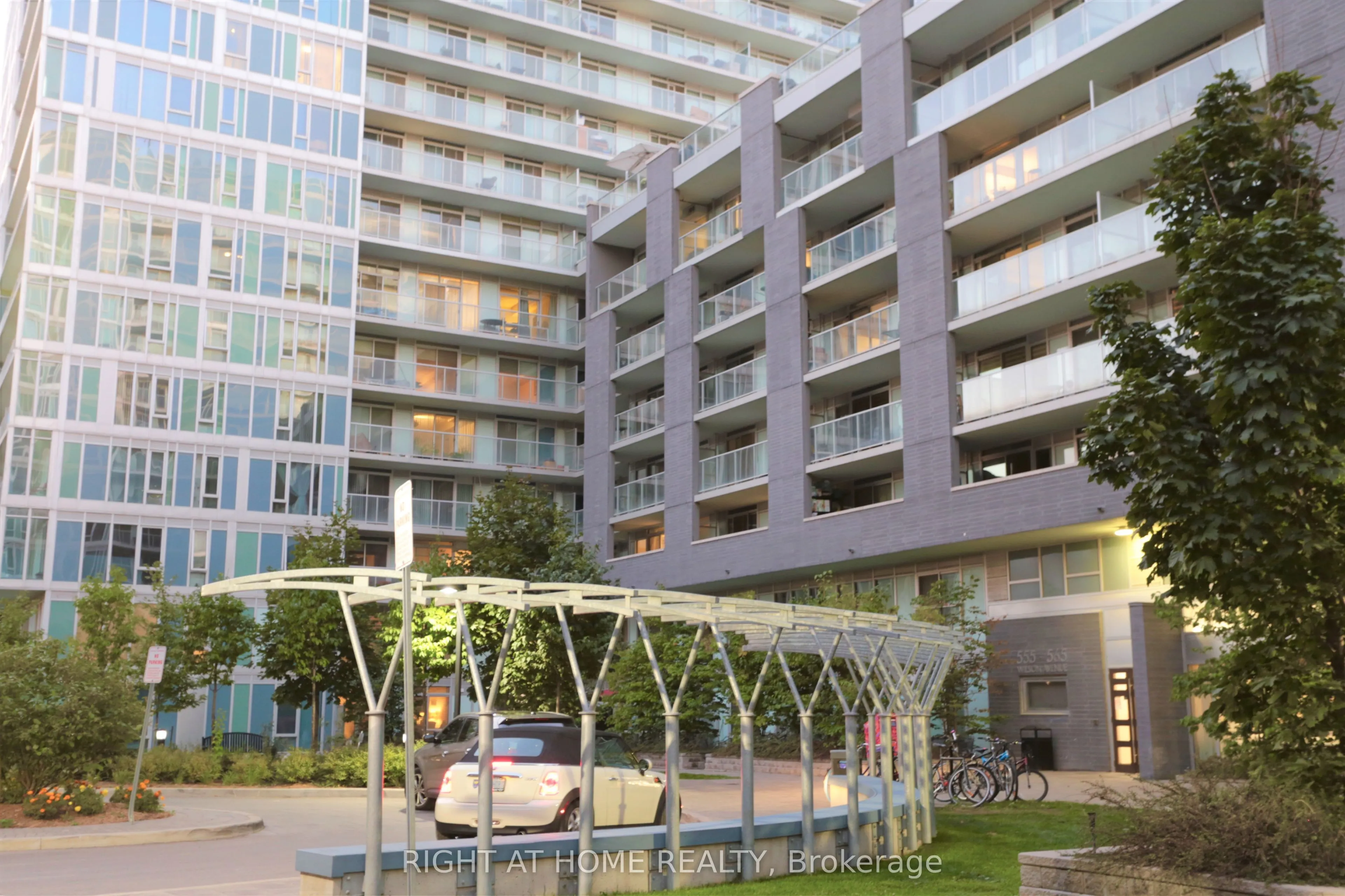 555 Wilson Avenue, #1208E