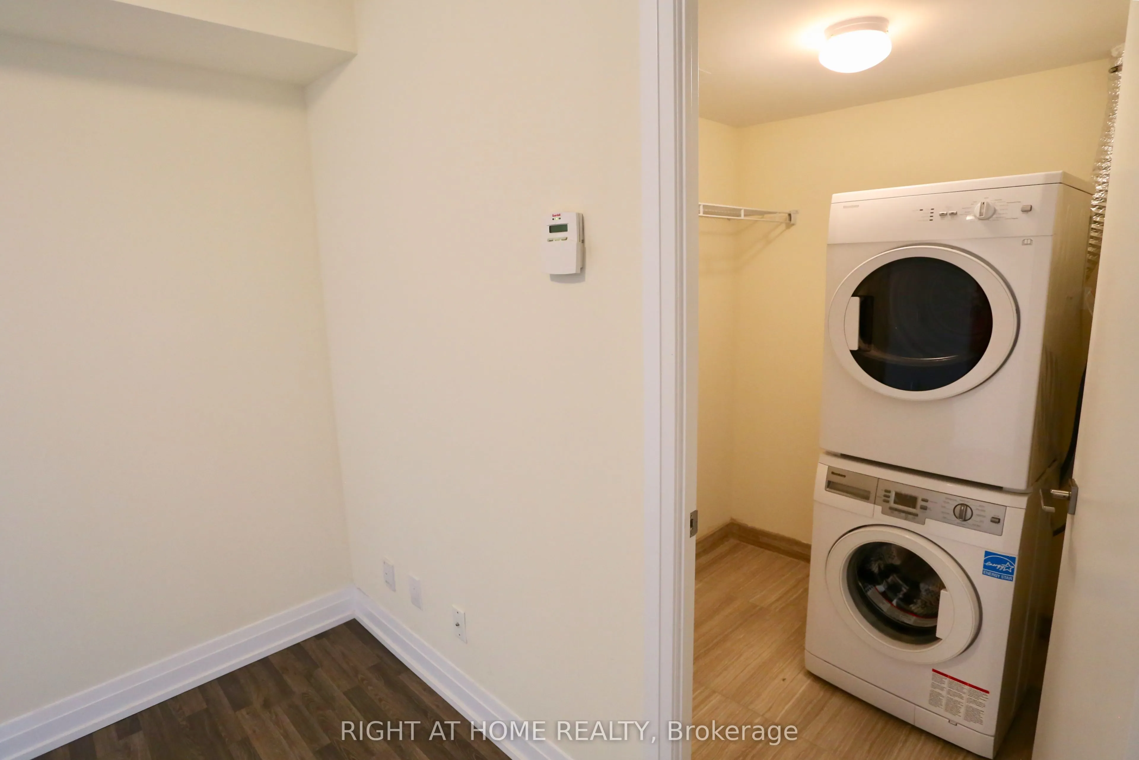 555 Wilson Avenue, #1208E