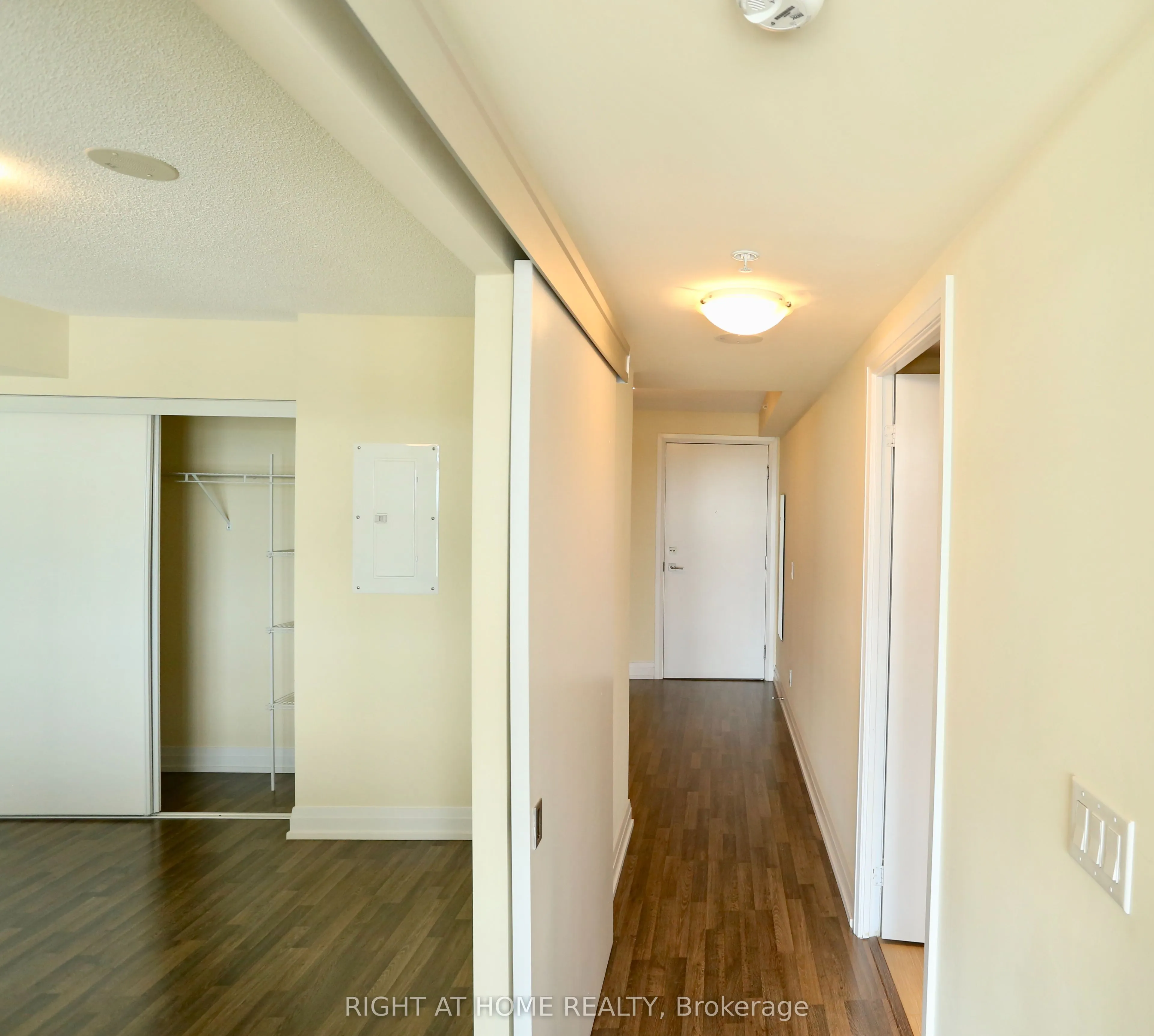555 Wilson Avenue, #1208E