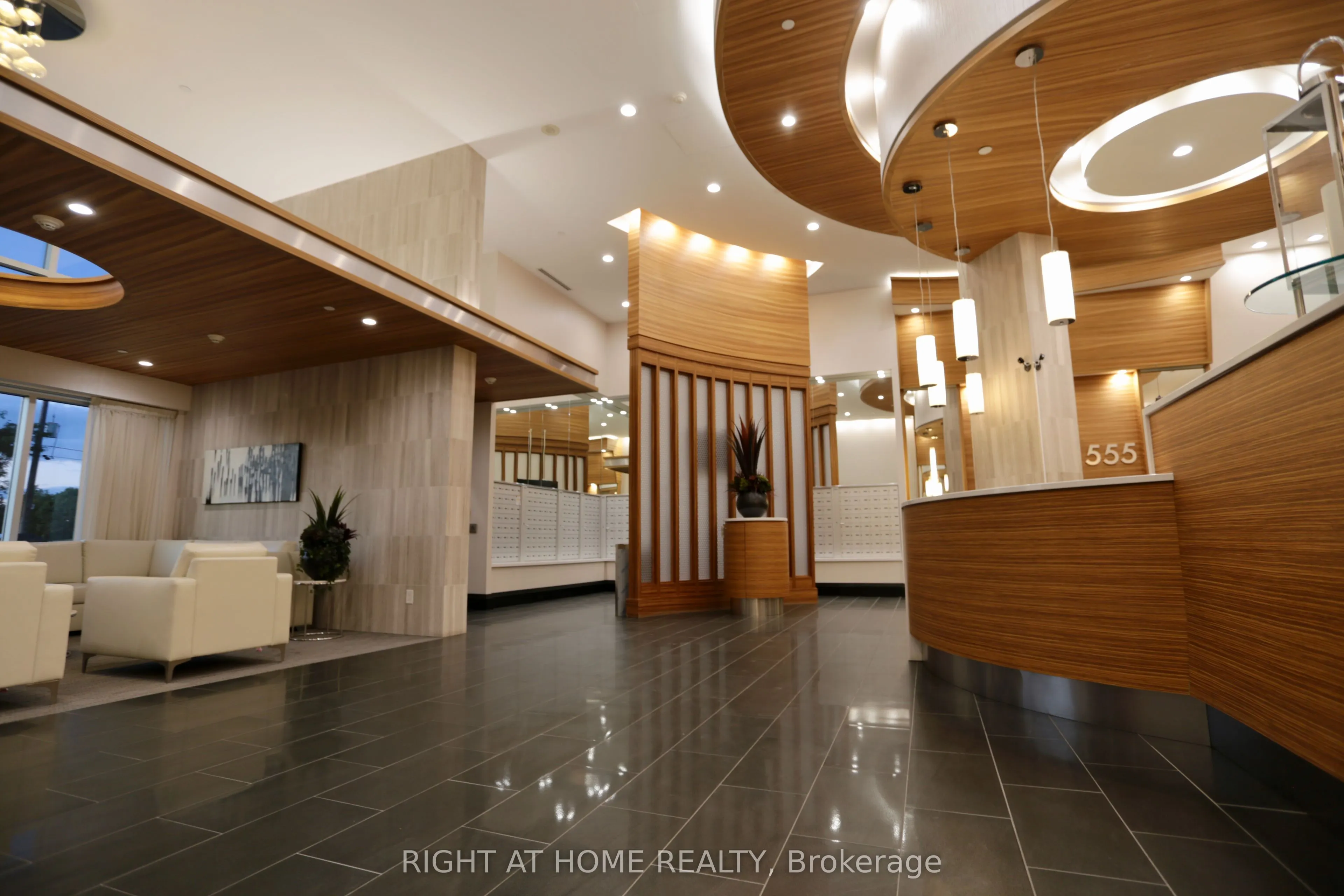 555 Wilson Avenue, #1208E