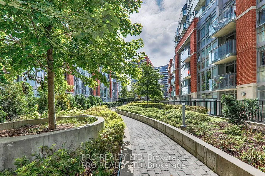 170 Sudbury Street, #305