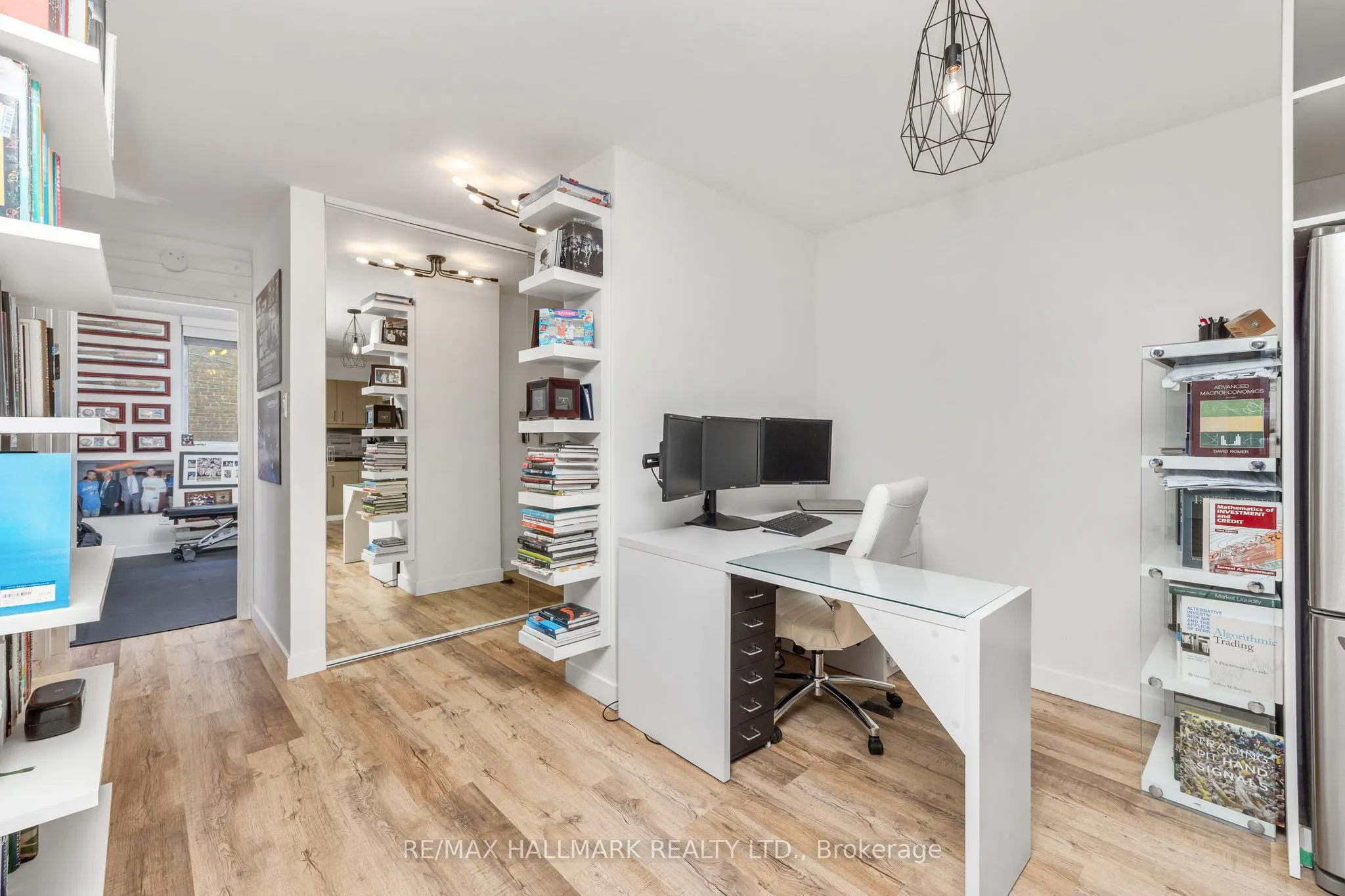 212 St George Street, #203