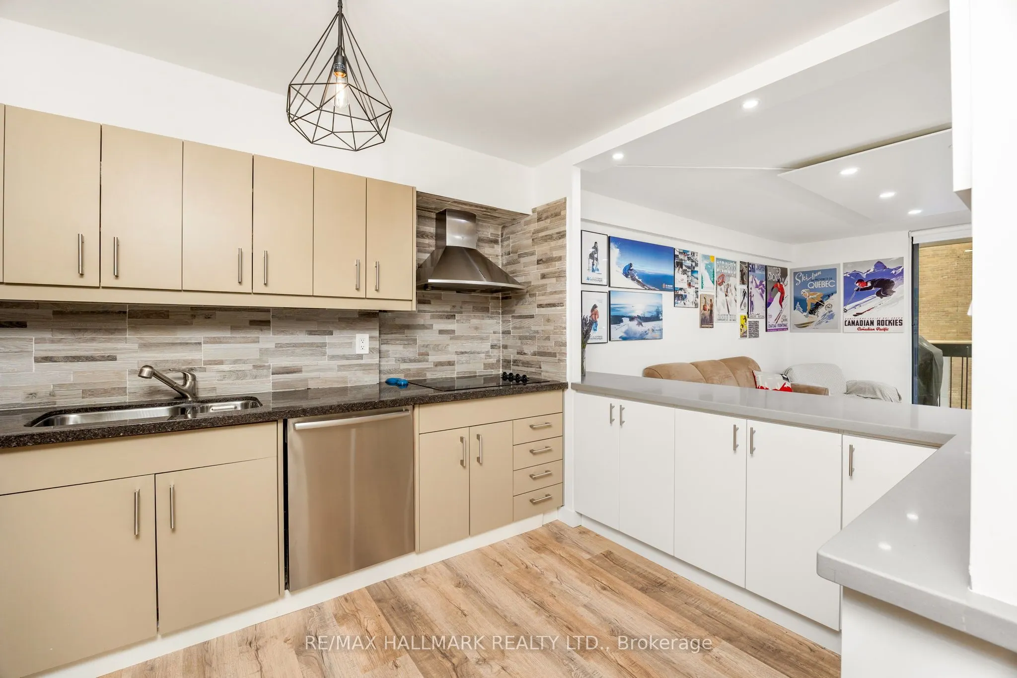 212 St George Street, #203