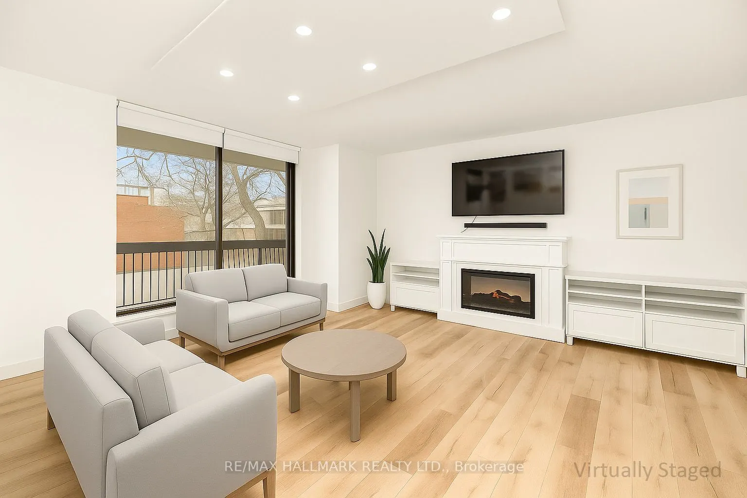 212 St George Street, #203