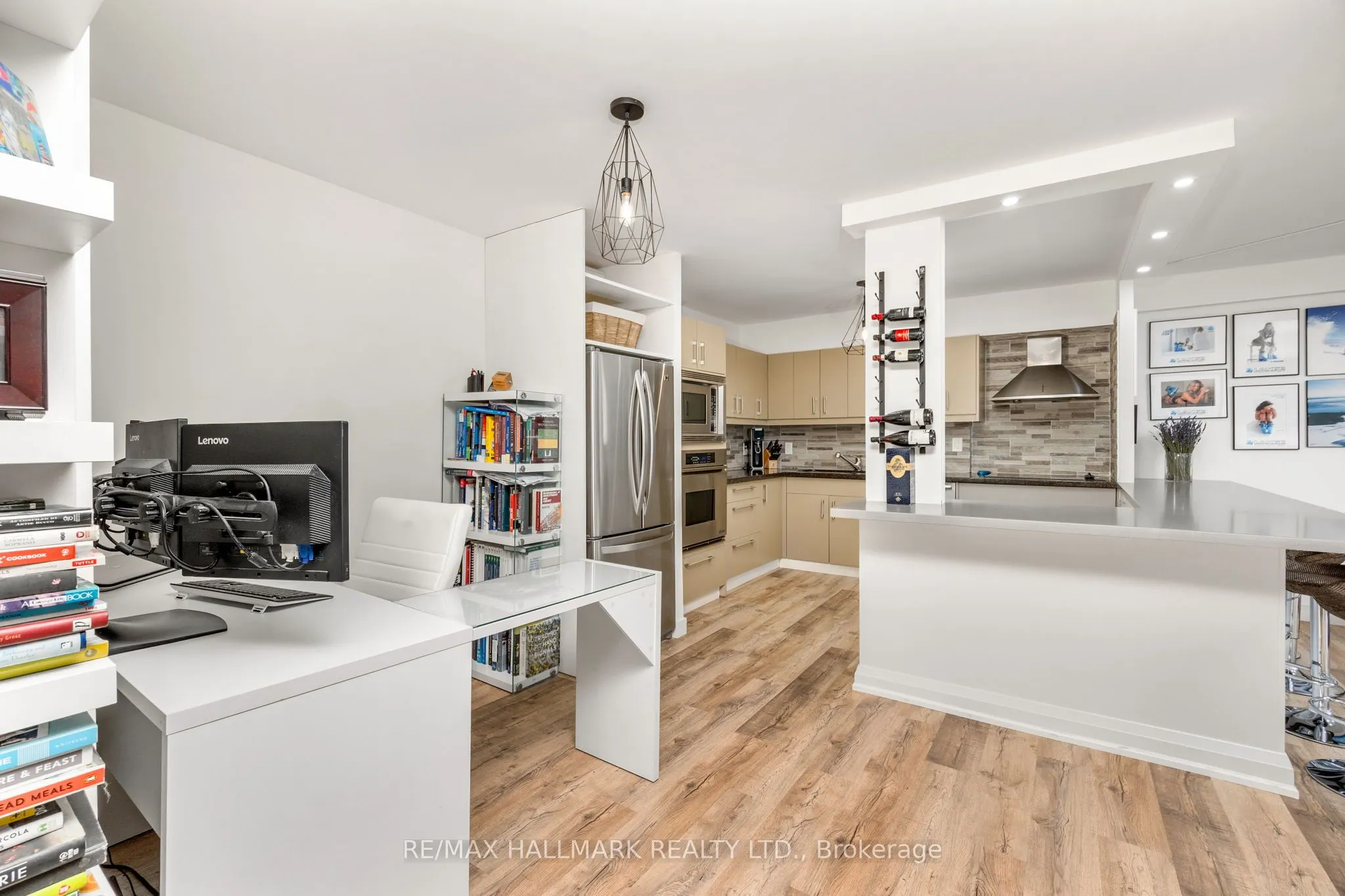 212 St George Street, #203