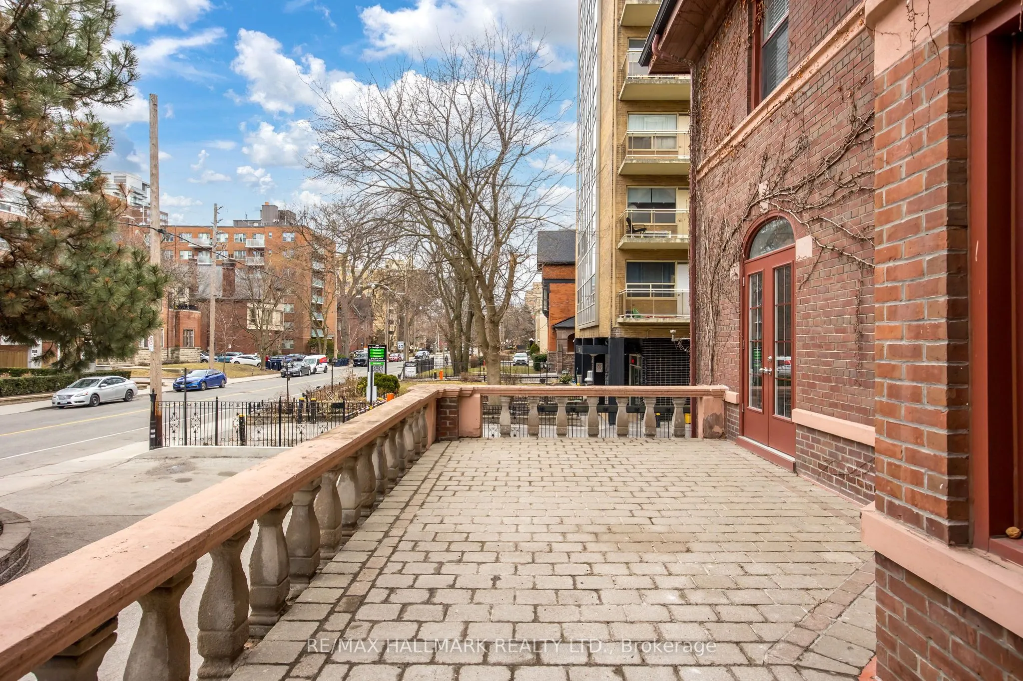 212 St George Street, #203