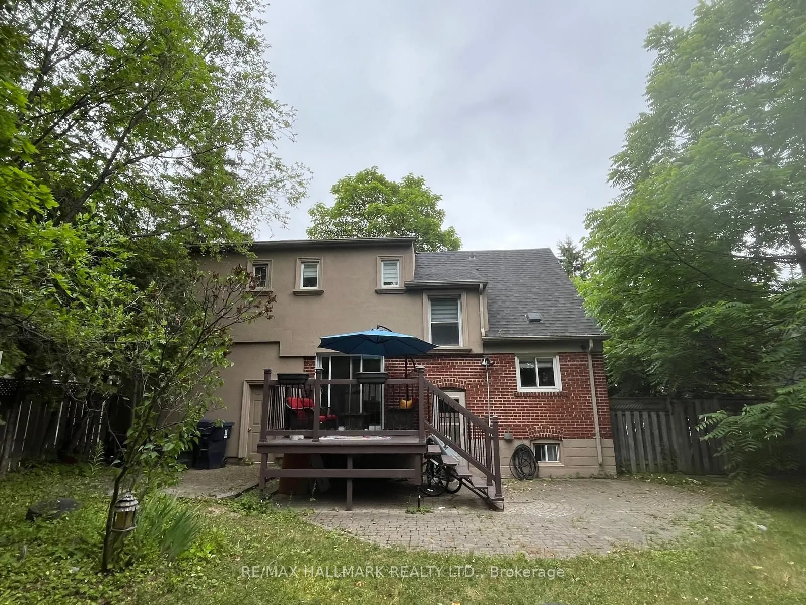 152 upper canada Drive S