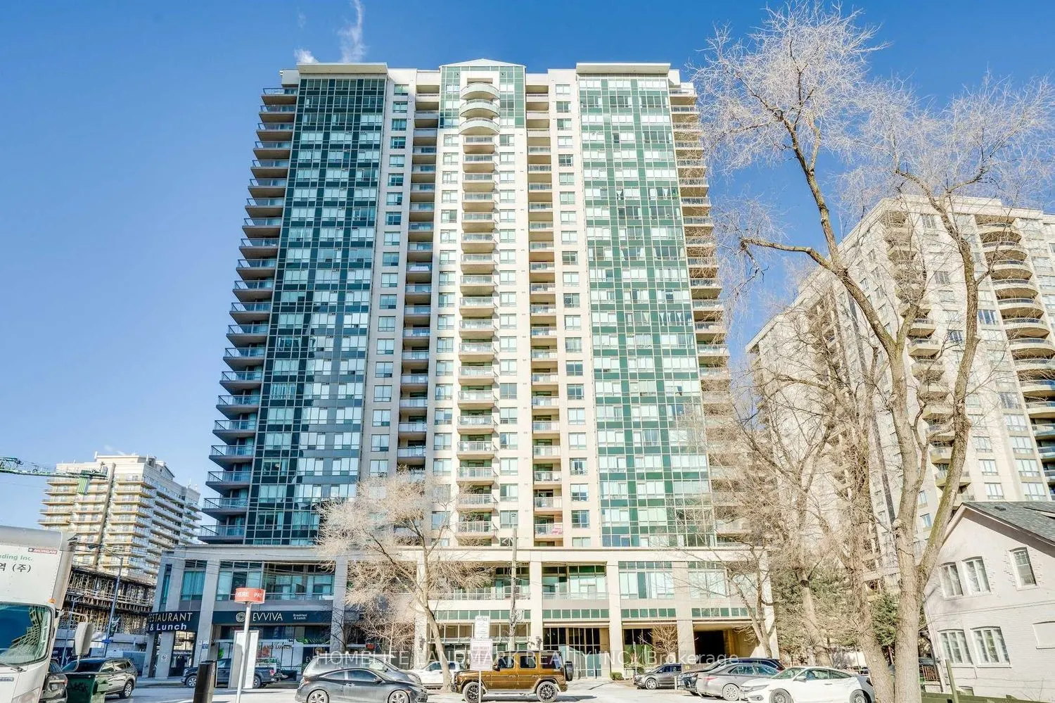 18 Parkview Avenue, #2112