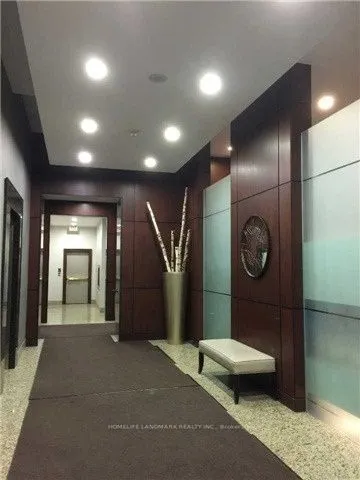 18 Parkview Avenue, #2112