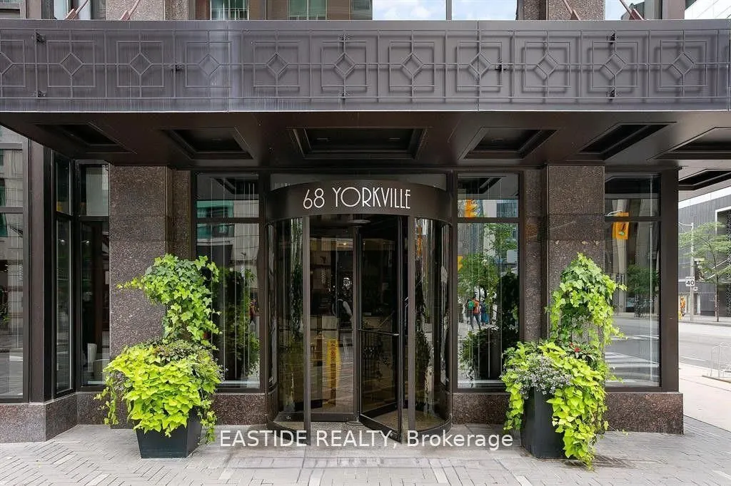 68 Yorkville Avenue, #303