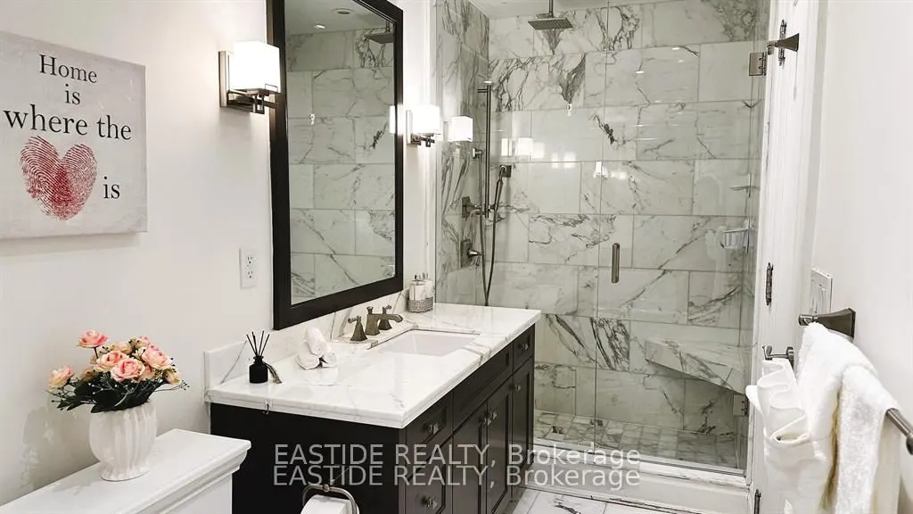 68 Yorkville Avenue, #303