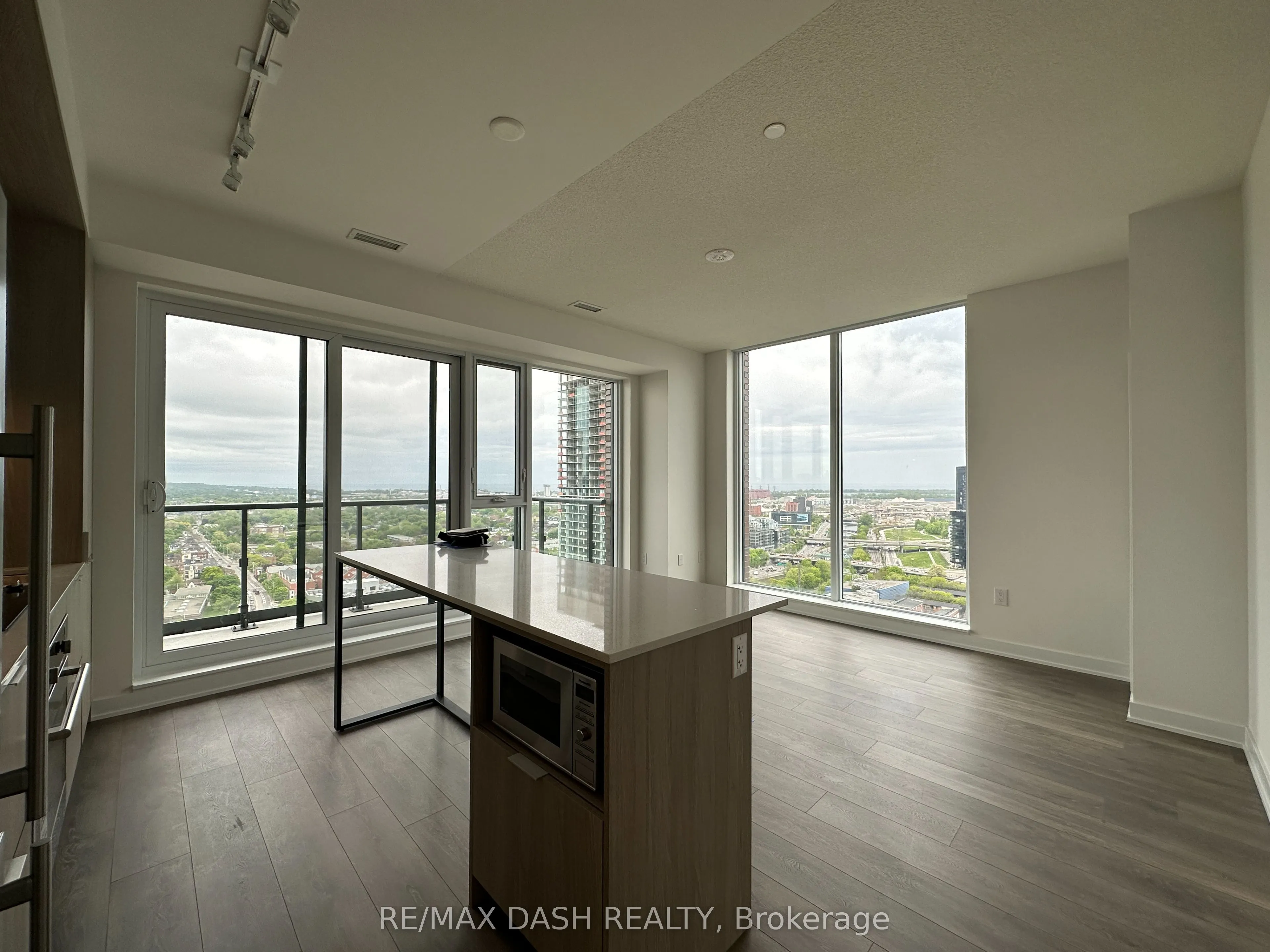 130 River Street, #2402