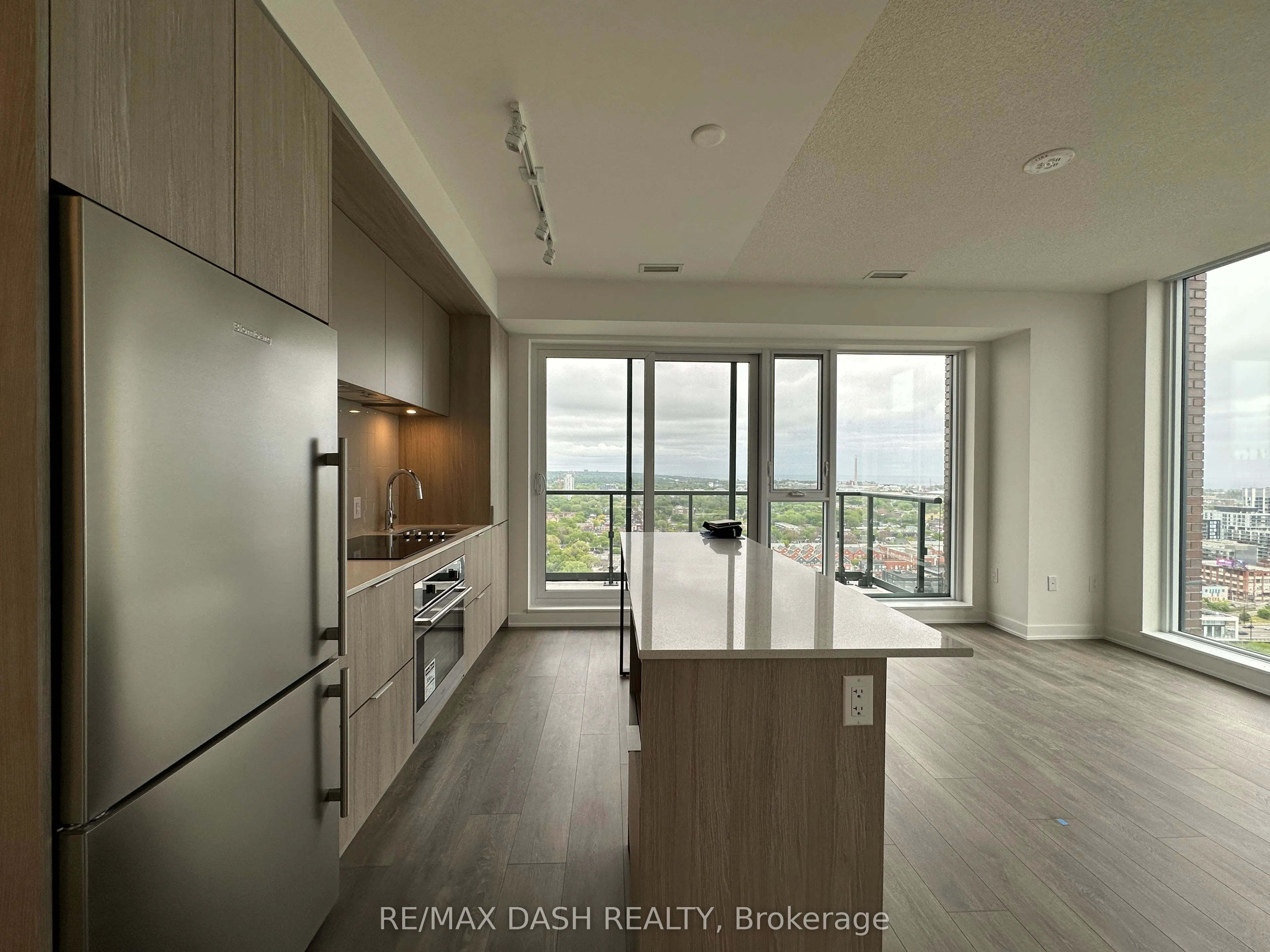 130 River Street, #2402