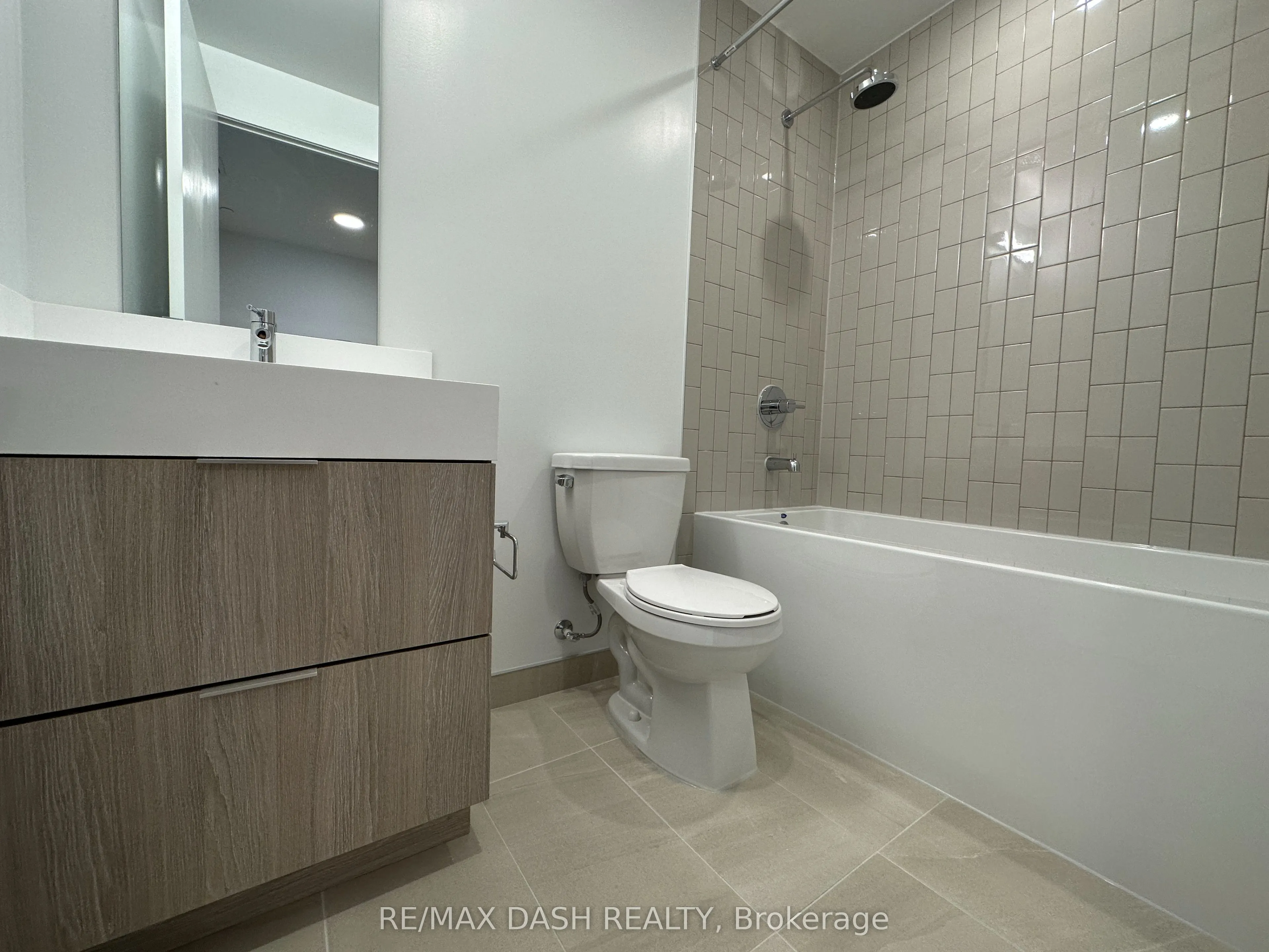 130 River Street, #2402