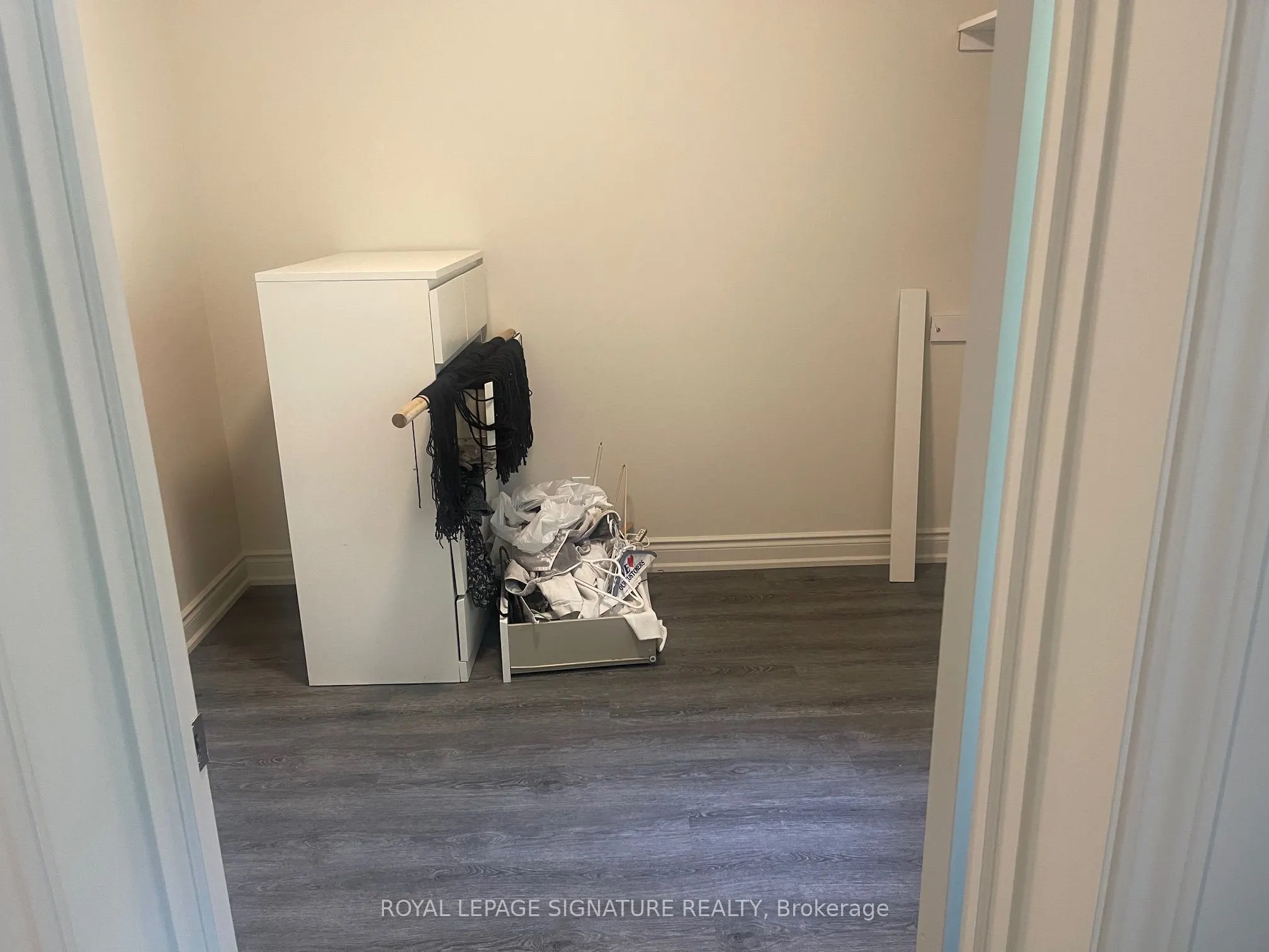 394 Dovercourt Road, #24