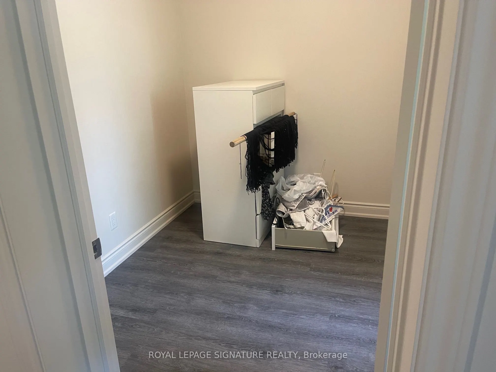 394 Dovercourt Road, #24