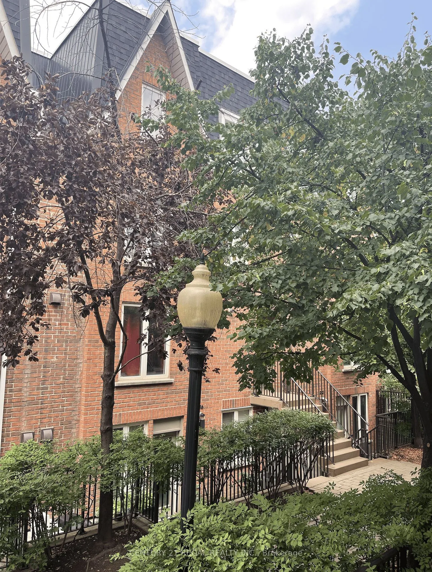 26 Douro Street, #329
