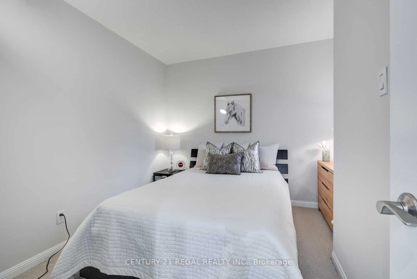 26 Douro Street, #329