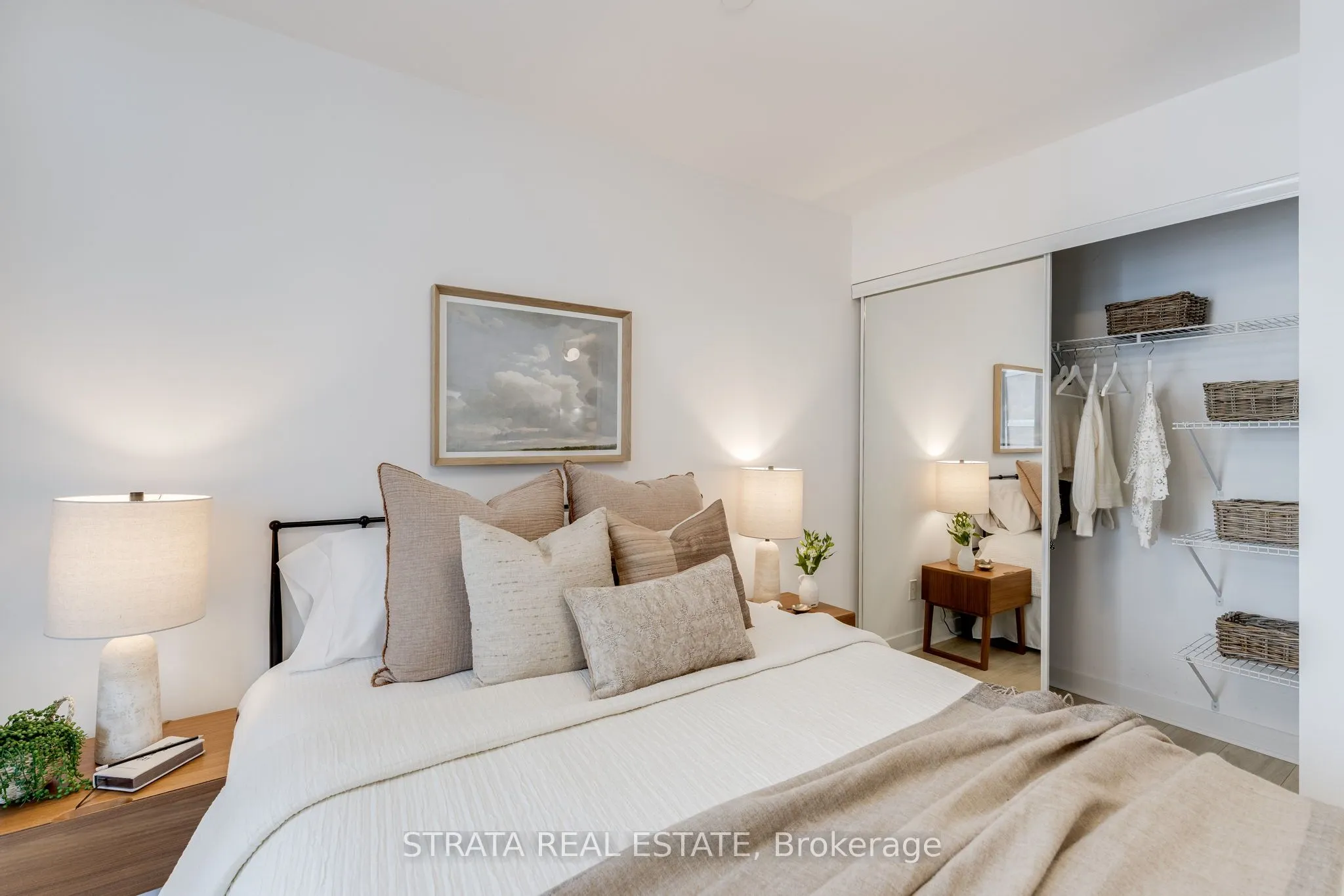 58 Orchard View Boulevard, #1006