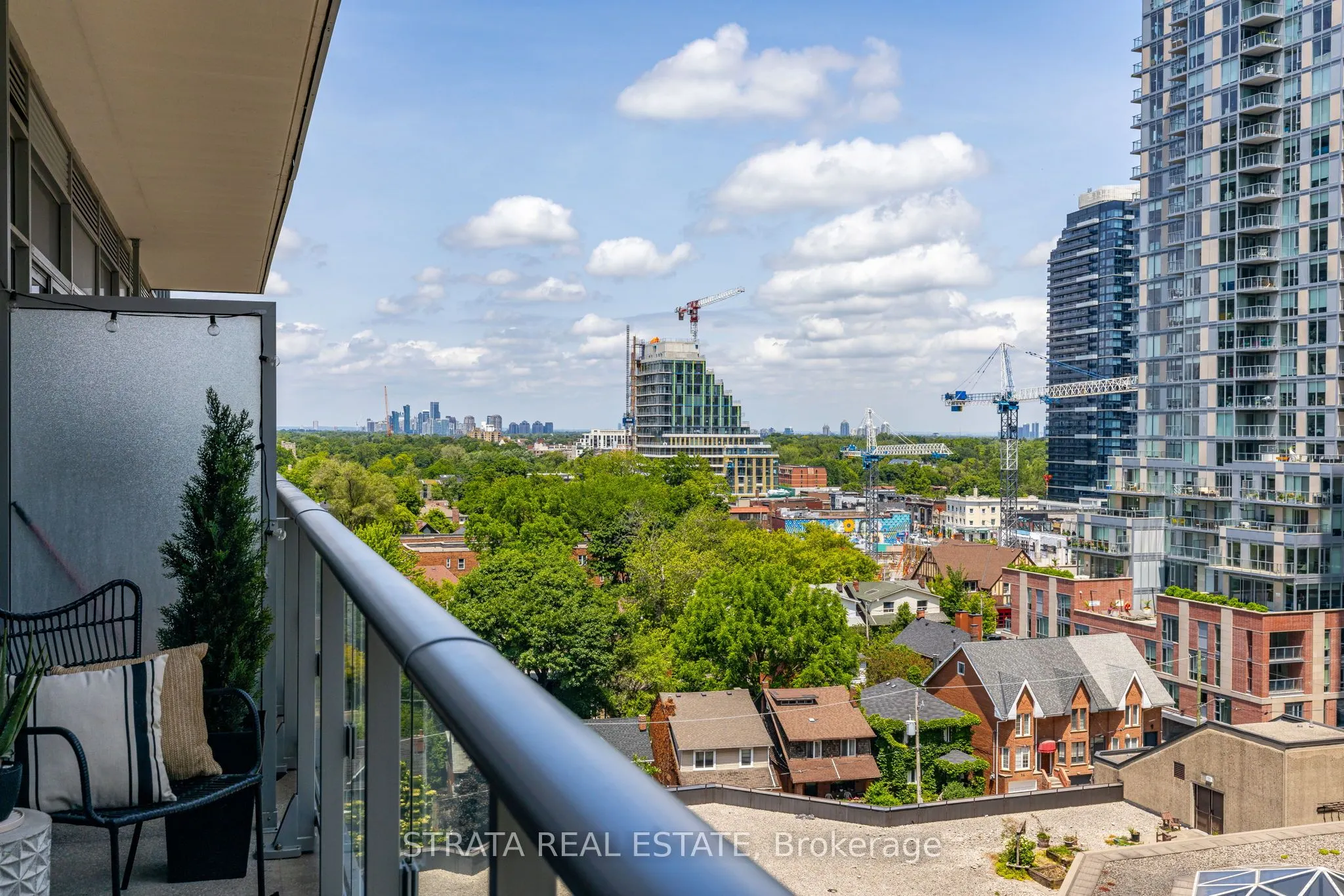 58 Orchard View Boulevard, #1006