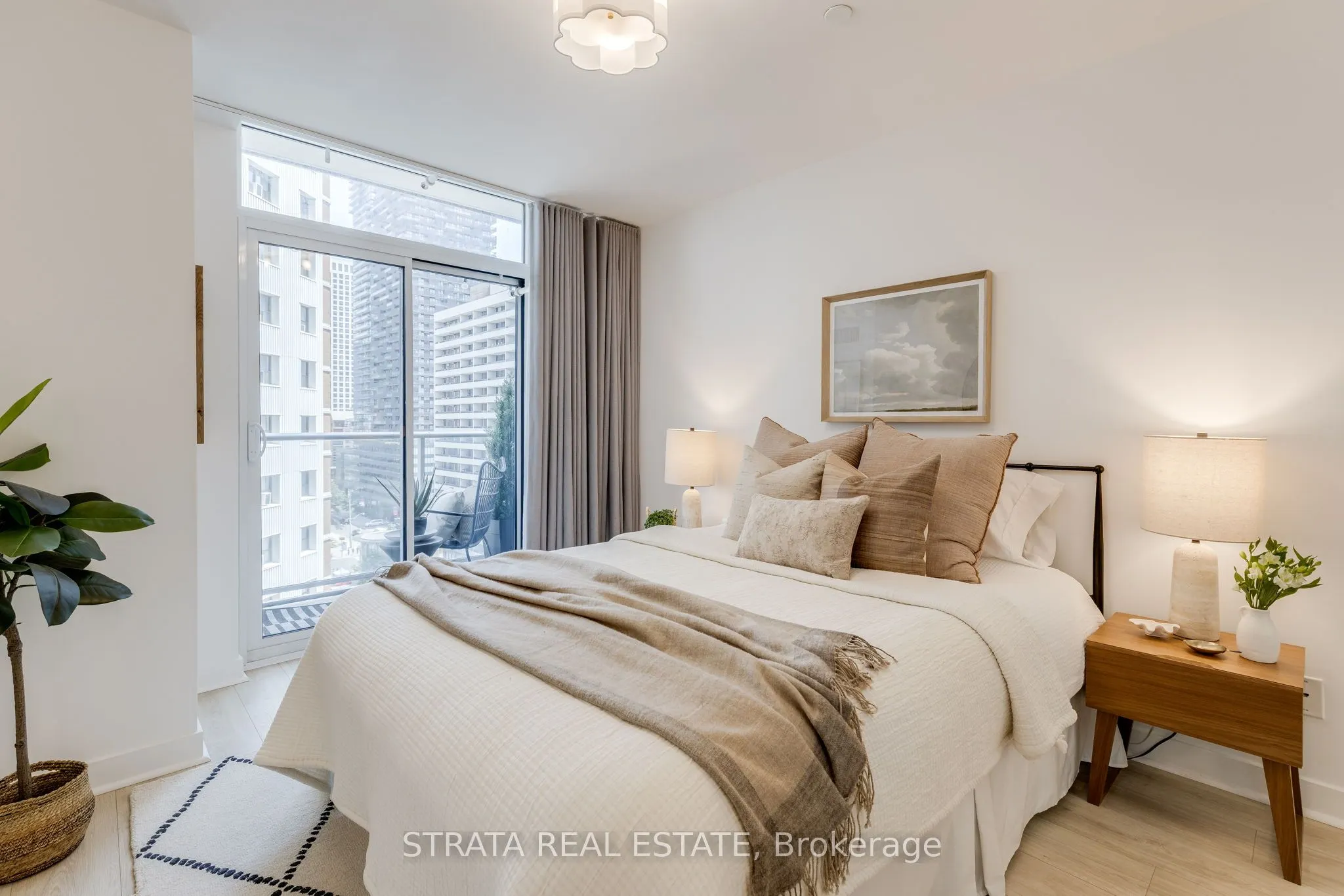 58 Orchard View Boulevard, #1006