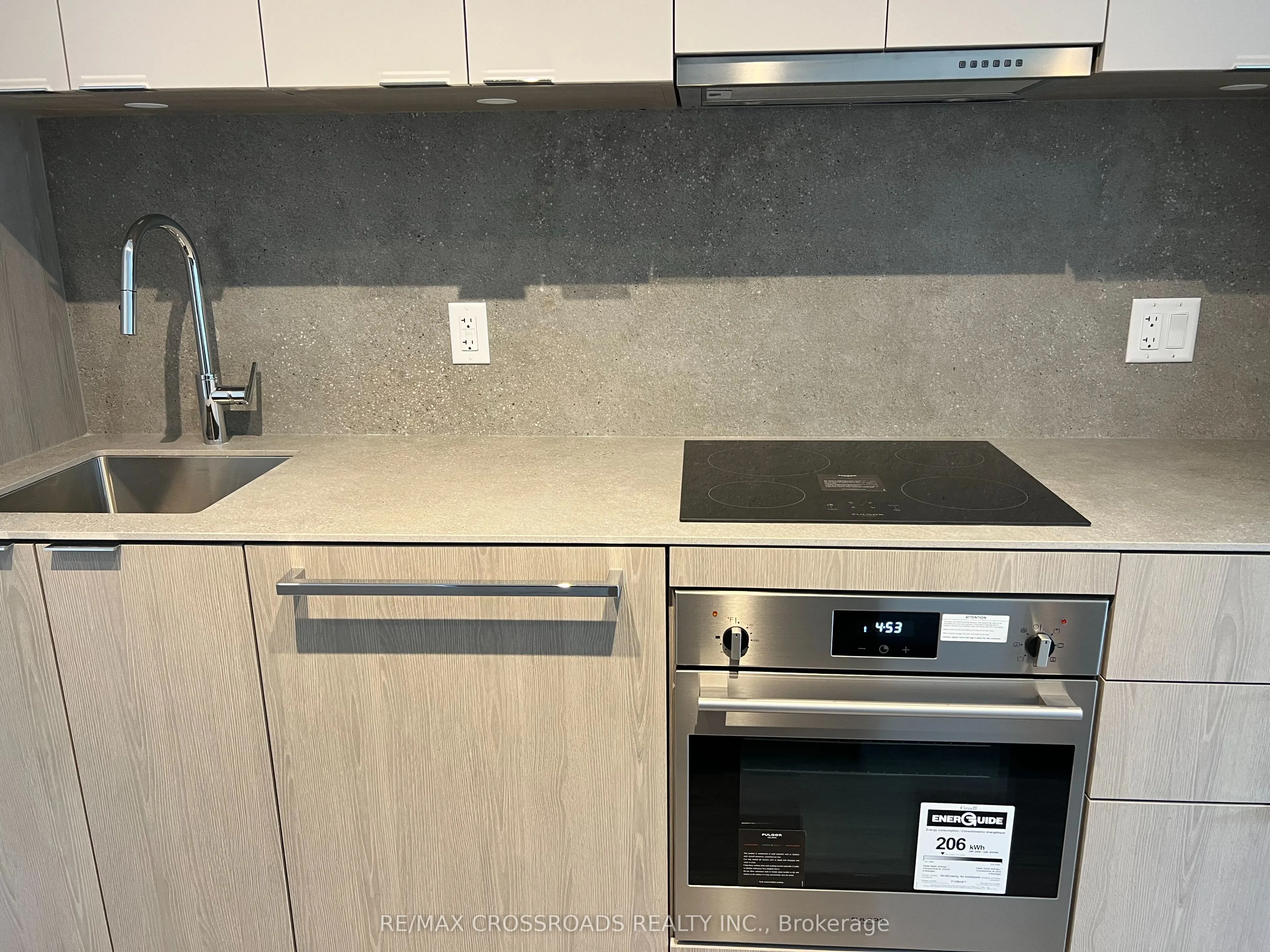 625 Sheppard Avenue E, #604