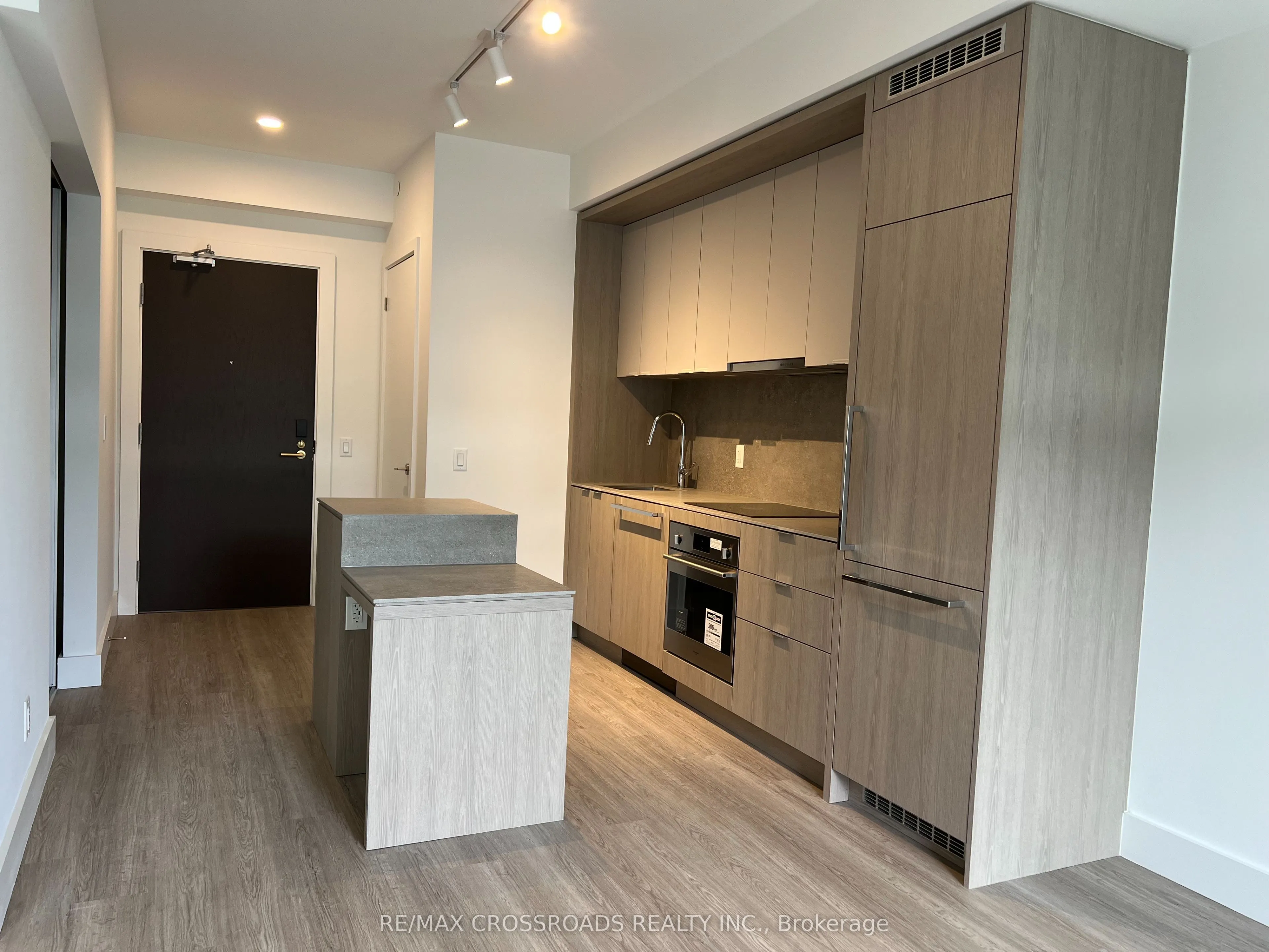 625 Sheppard Avenue E, #604