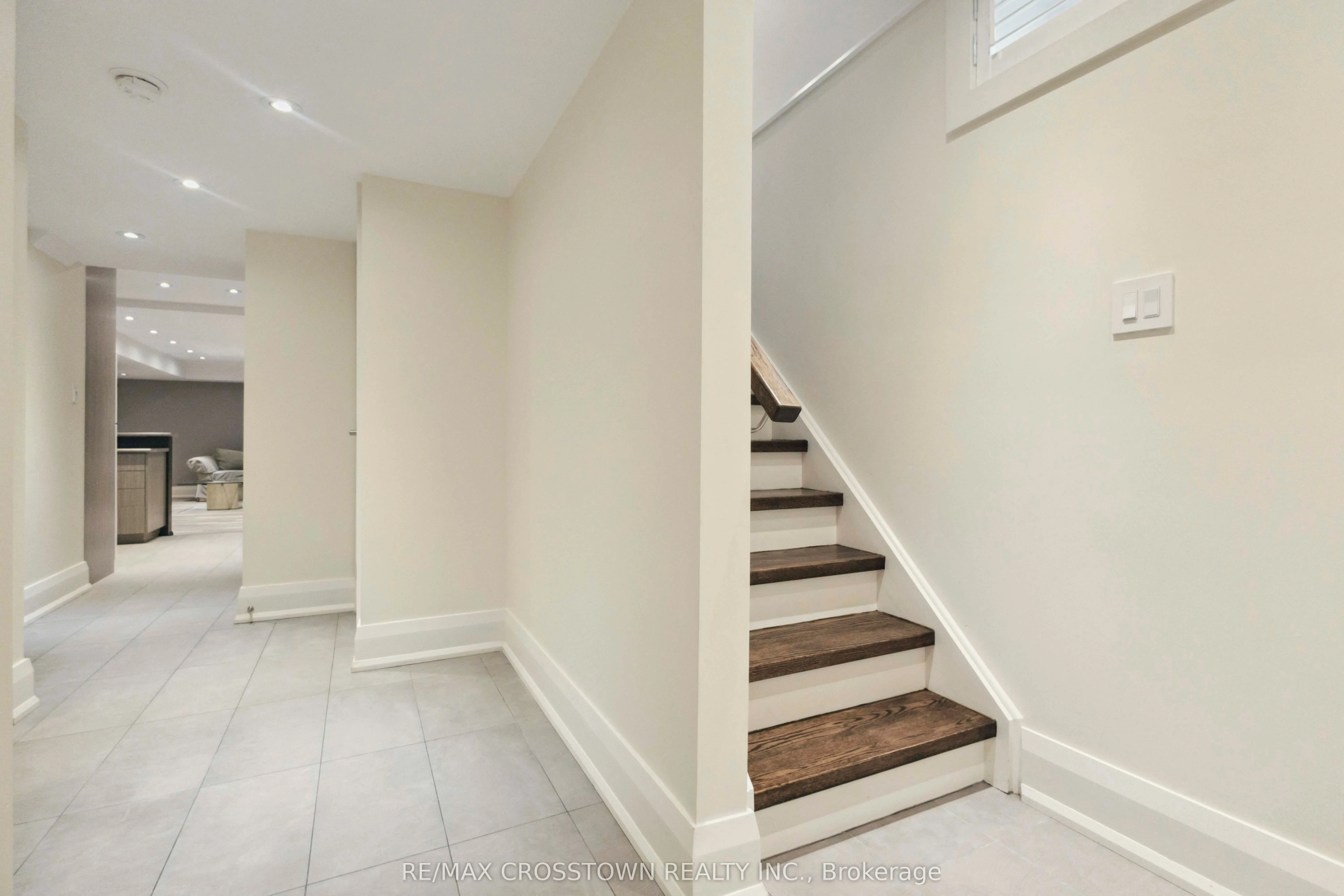 353 Briar Hill Avenue
