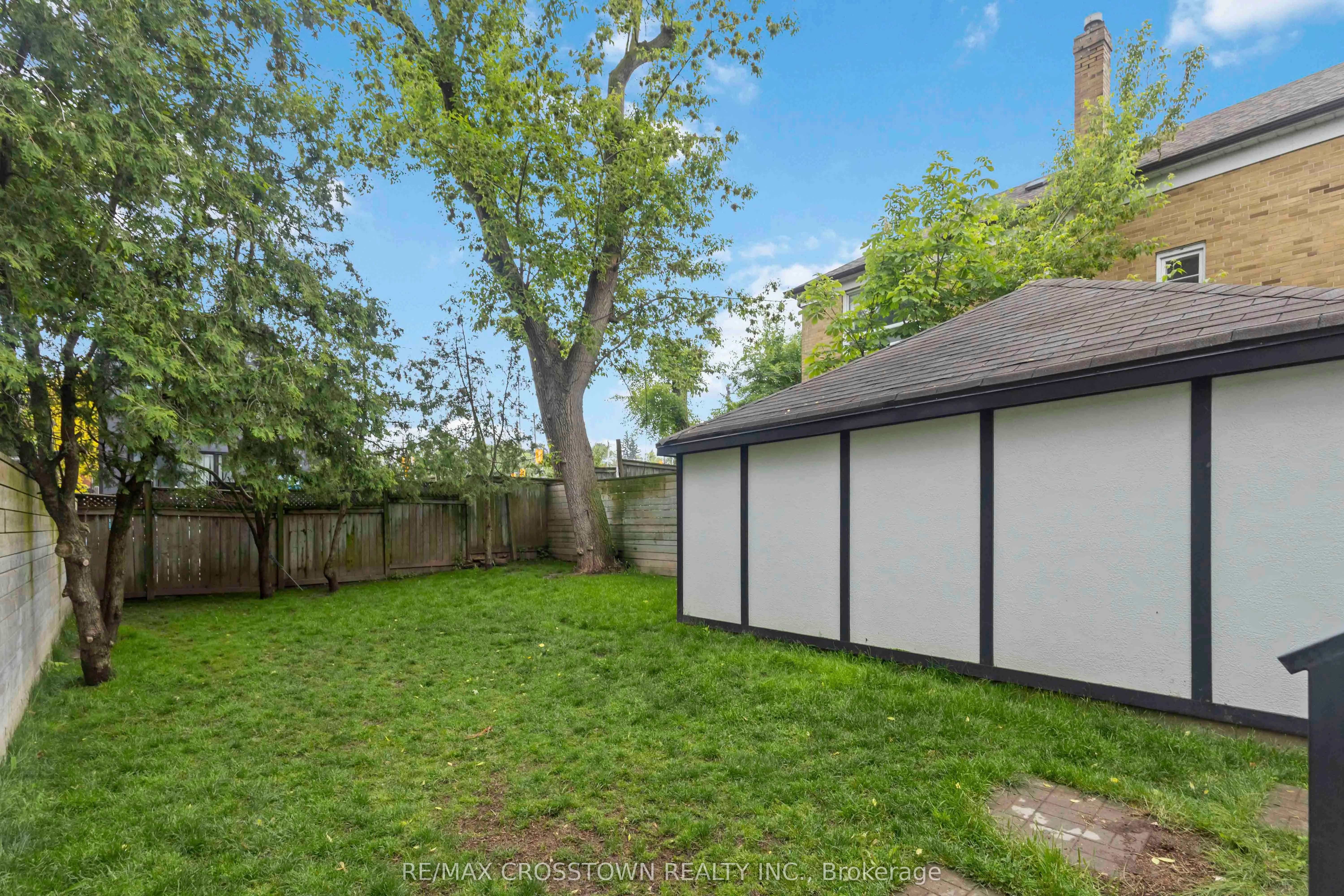 353 Briar Hill Avenue