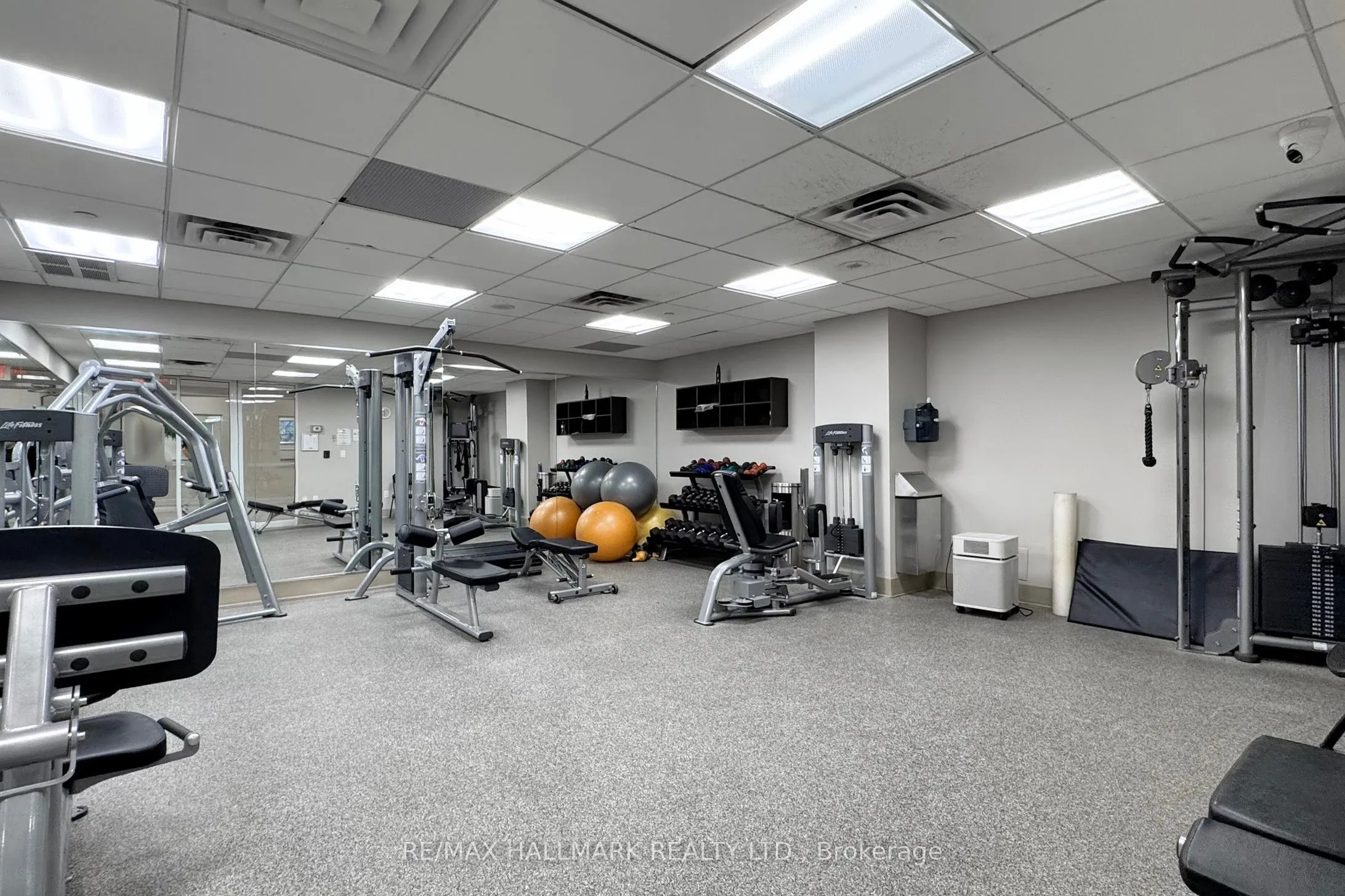 660 Sheppard Avenue E, #LPH05