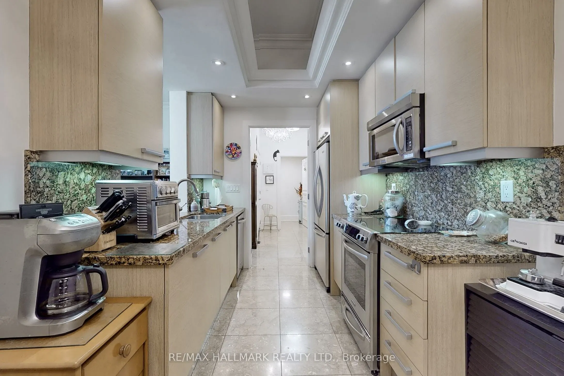 660 Sheppard Avenue E, #LPH05