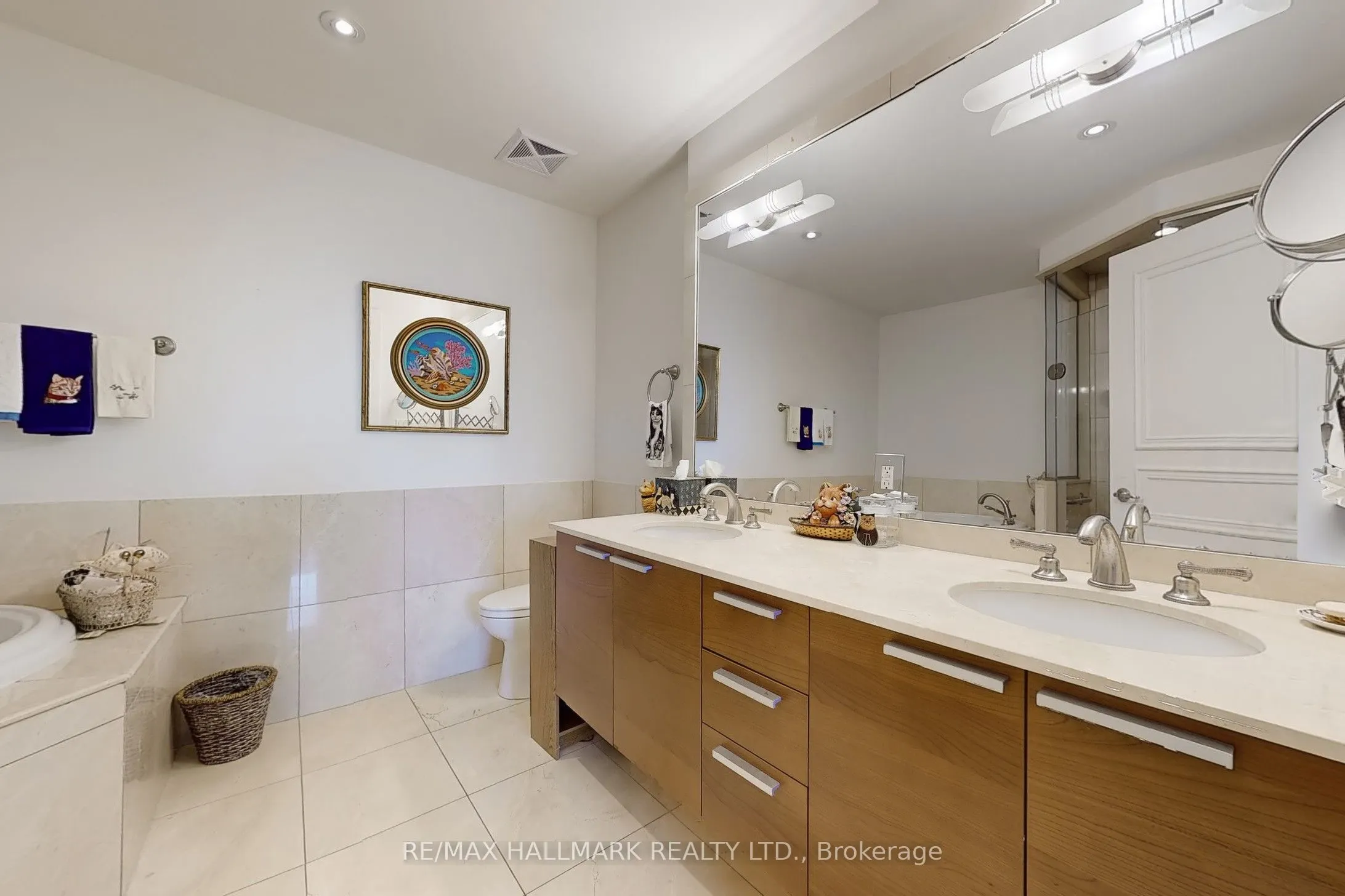 660 Sheppard Avenue E, #LPH05